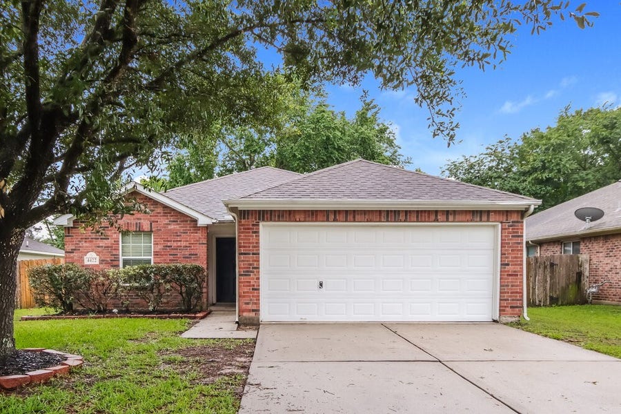 Property photo for 4422 Cannongate Drive, Spring, TX