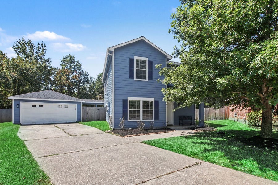 Property photo for 800 Lightning Bug, Conroe, TX