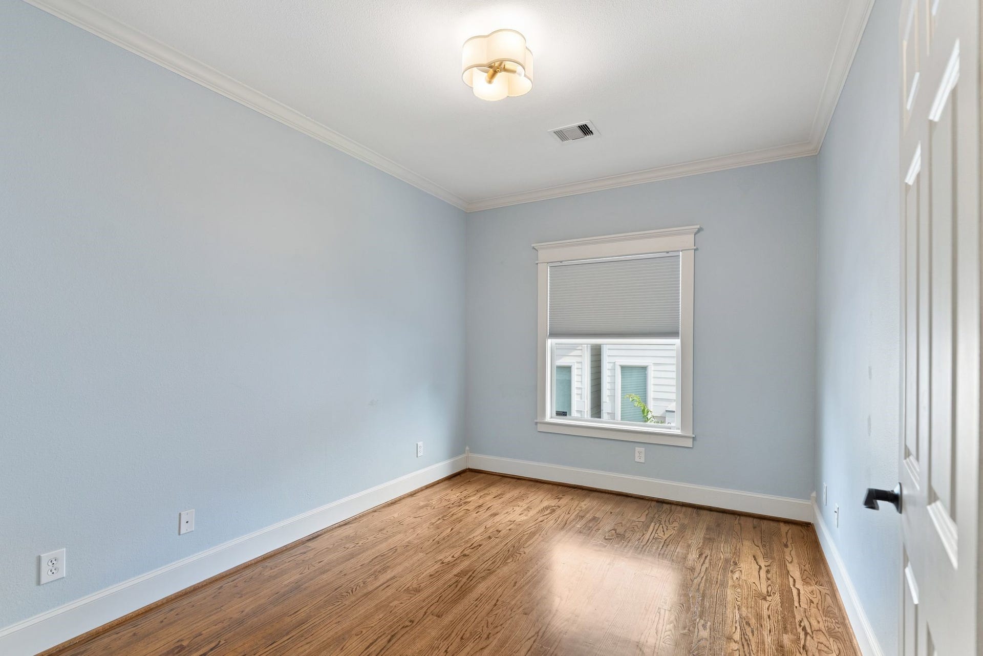 1518 Alexander Street, Houston, TX 77008 Secondary Bedroom