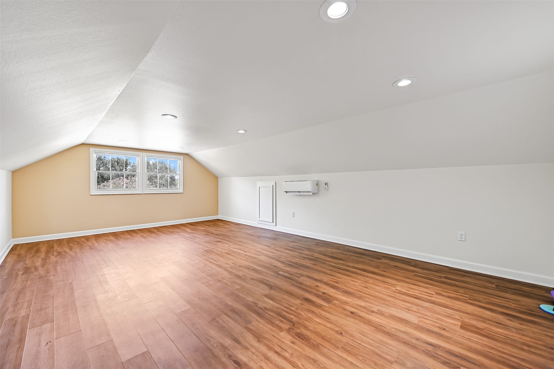 1412 Hollier Road, Friendswood, TX 77546 1412 Hollier Road, Friendswood, TX 77546