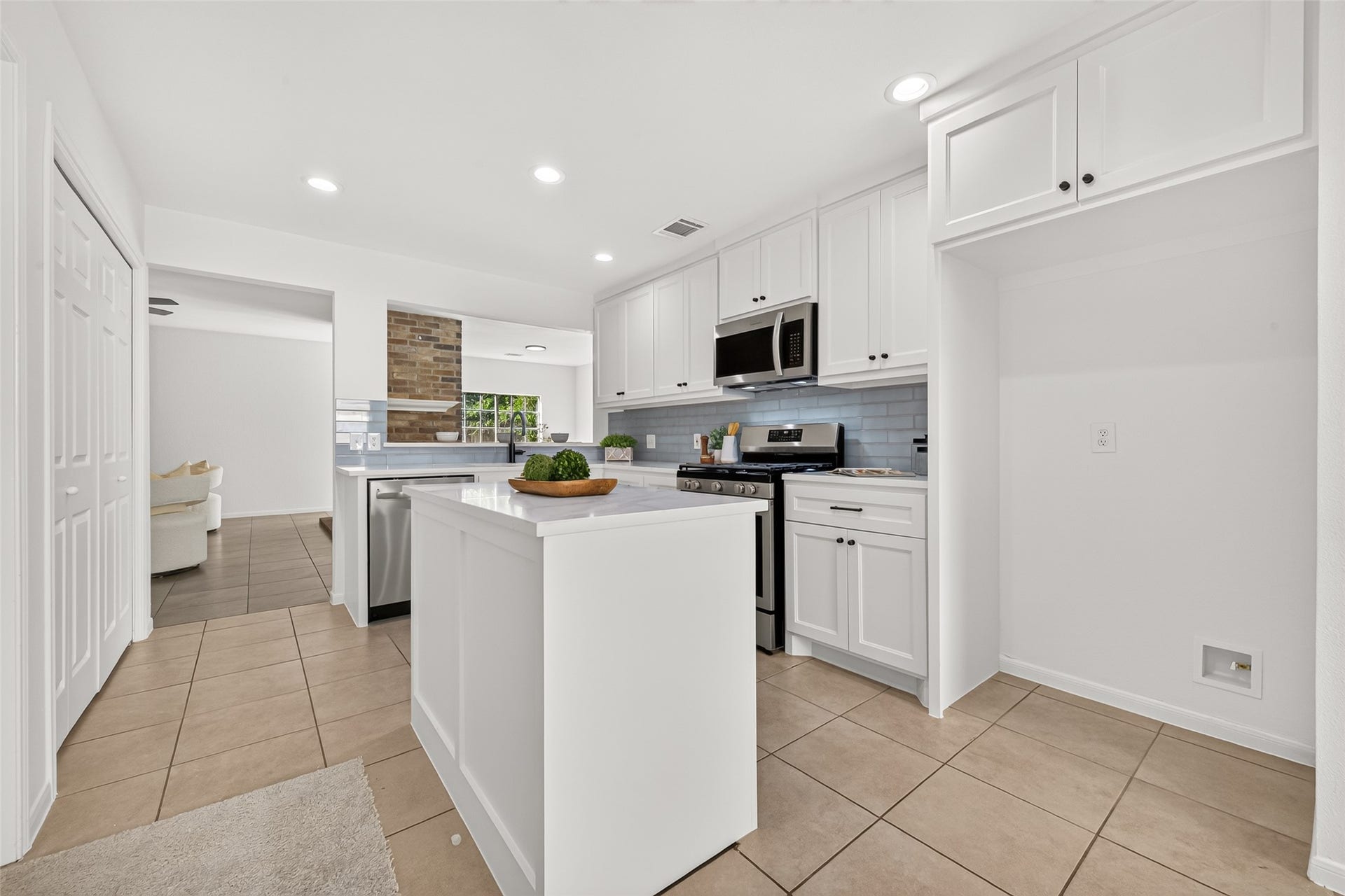 4706 Edinburgh Lane, Missouri City, TX 77459 4706 Edinburgh Lane, Missouri City, TX 77459