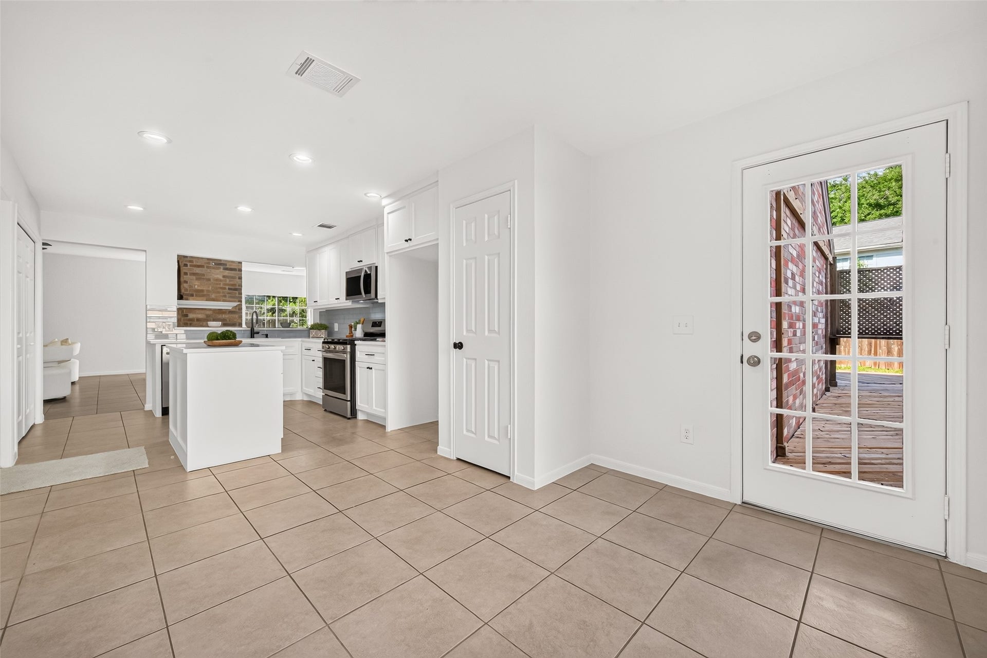 4706 Edinburgh Lane, Missouri City, TX 77459 4706 Edinburgh Lane, Missouri City, TX 77459