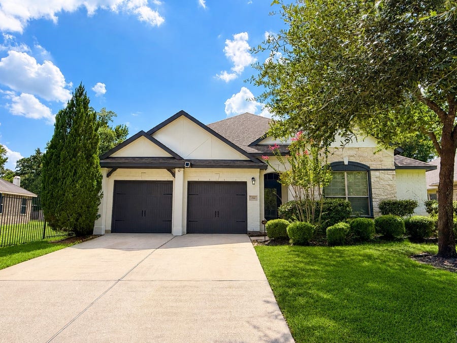 Property photo for 184 W Heritage Mill Circle, Tomball, TX