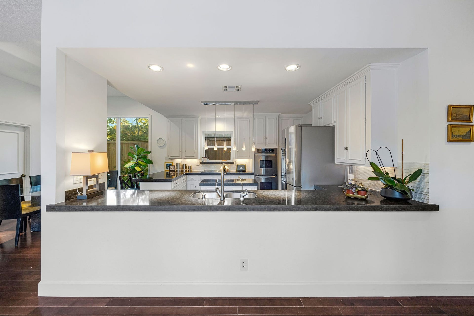 323 Vanderpool Lane, Houston, TX 77024 323 Vanderpool Lane, Houston, TX 77024