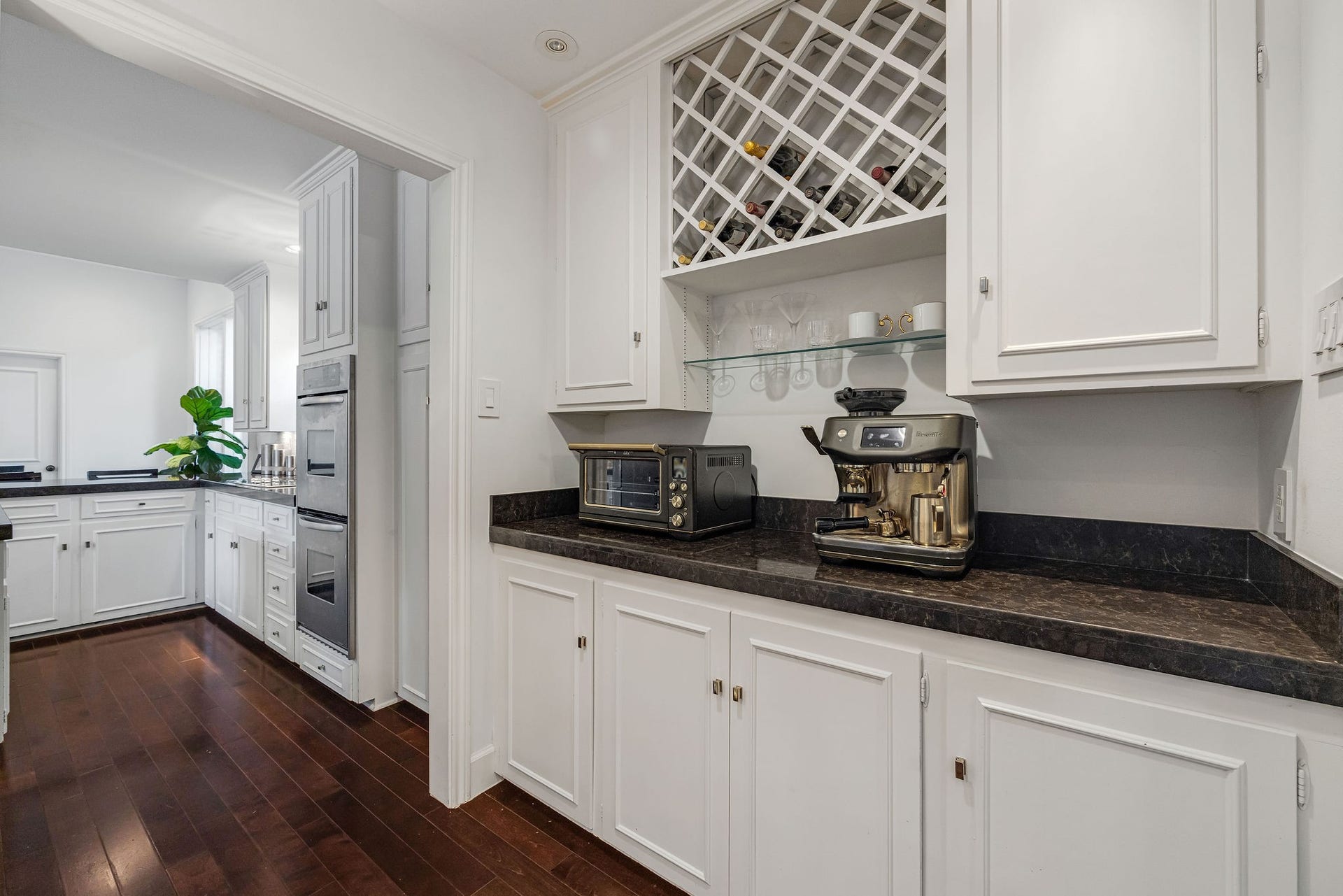 323 Vanderpool Lane, Houston, TX 77024 323 Vanderpool Lane, Houston, TX 77024