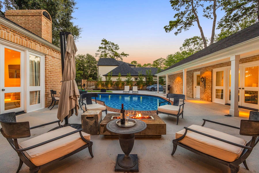 Property photo for 323 Vanderpool Lane, Houston, TX