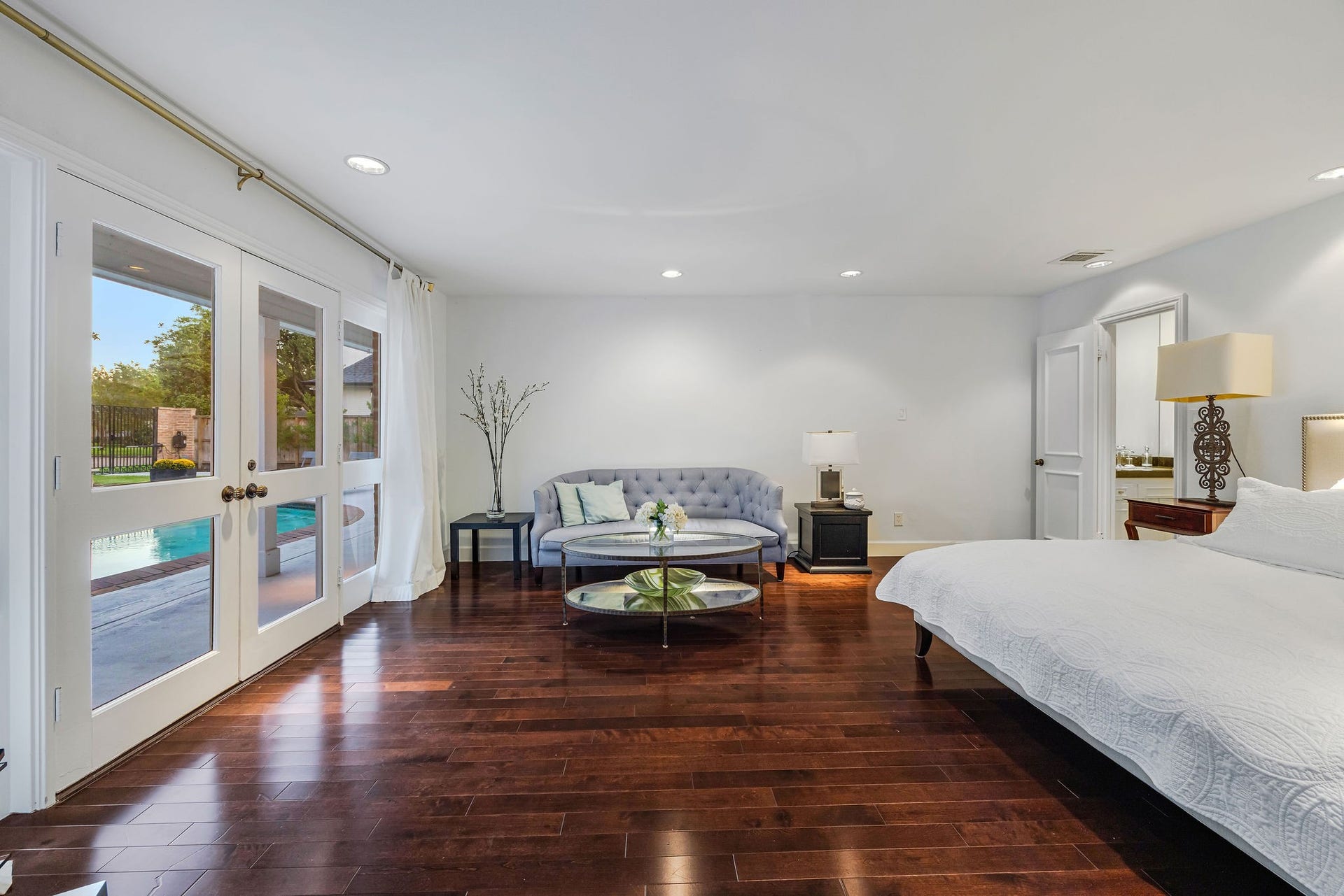 323 Vanderpool Lane, Houston, TX 77024 323 Vanderpool Lane, Houston, TX 77024