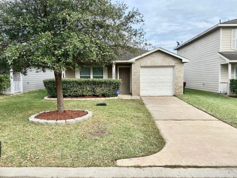 Property photo for 17354 Wigeon Way Drive, Humble, TX