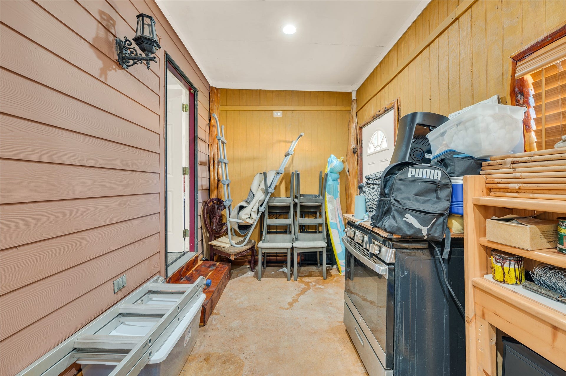 2713 Avenue C, Dickinson, TX 77539 2713 Avenue C, Dickinson, TX 77539