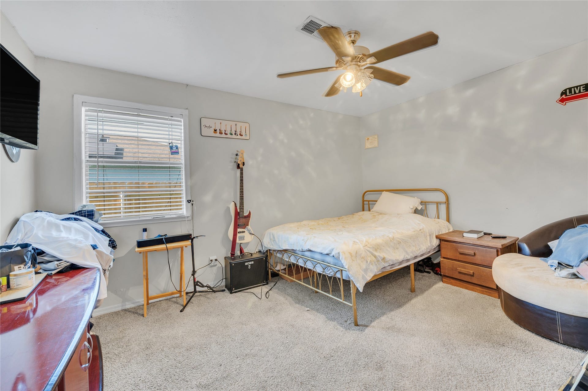 2713 Avenue C, Dickinson, TX 77539 2713 Avenue C, Dickinson, TX 77539