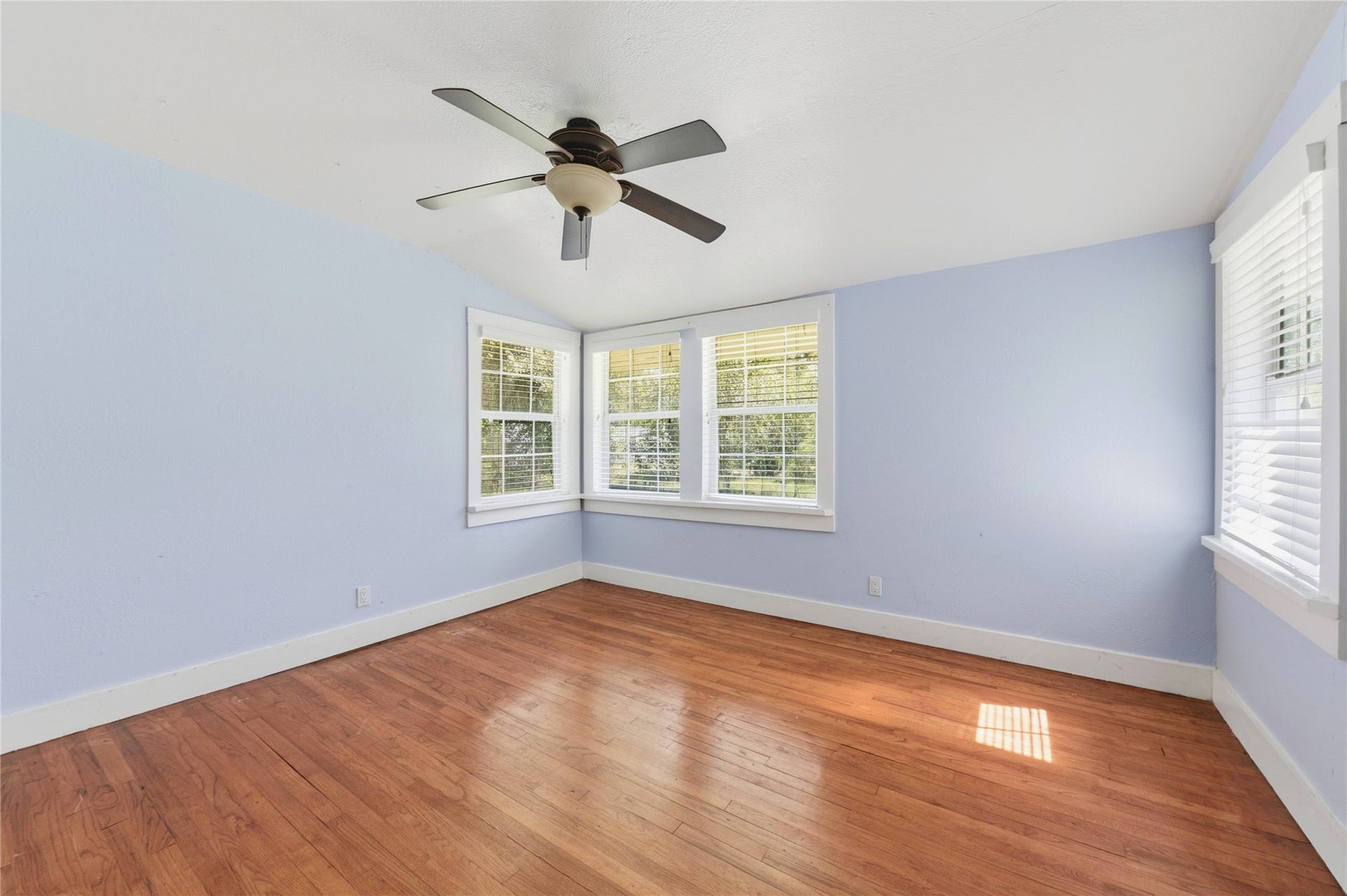 1215 Winston Drive, Richmond, TX 77469 1215 Winston Drive, Richmond, TX 77469