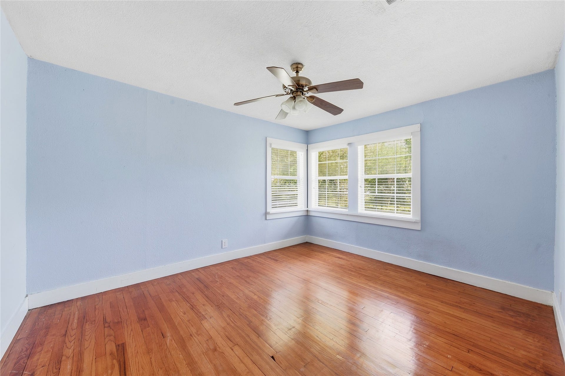 1215 Winston Drive, Richmond, TX 77469 1215 Winston Drive, Richmond, TX 77469