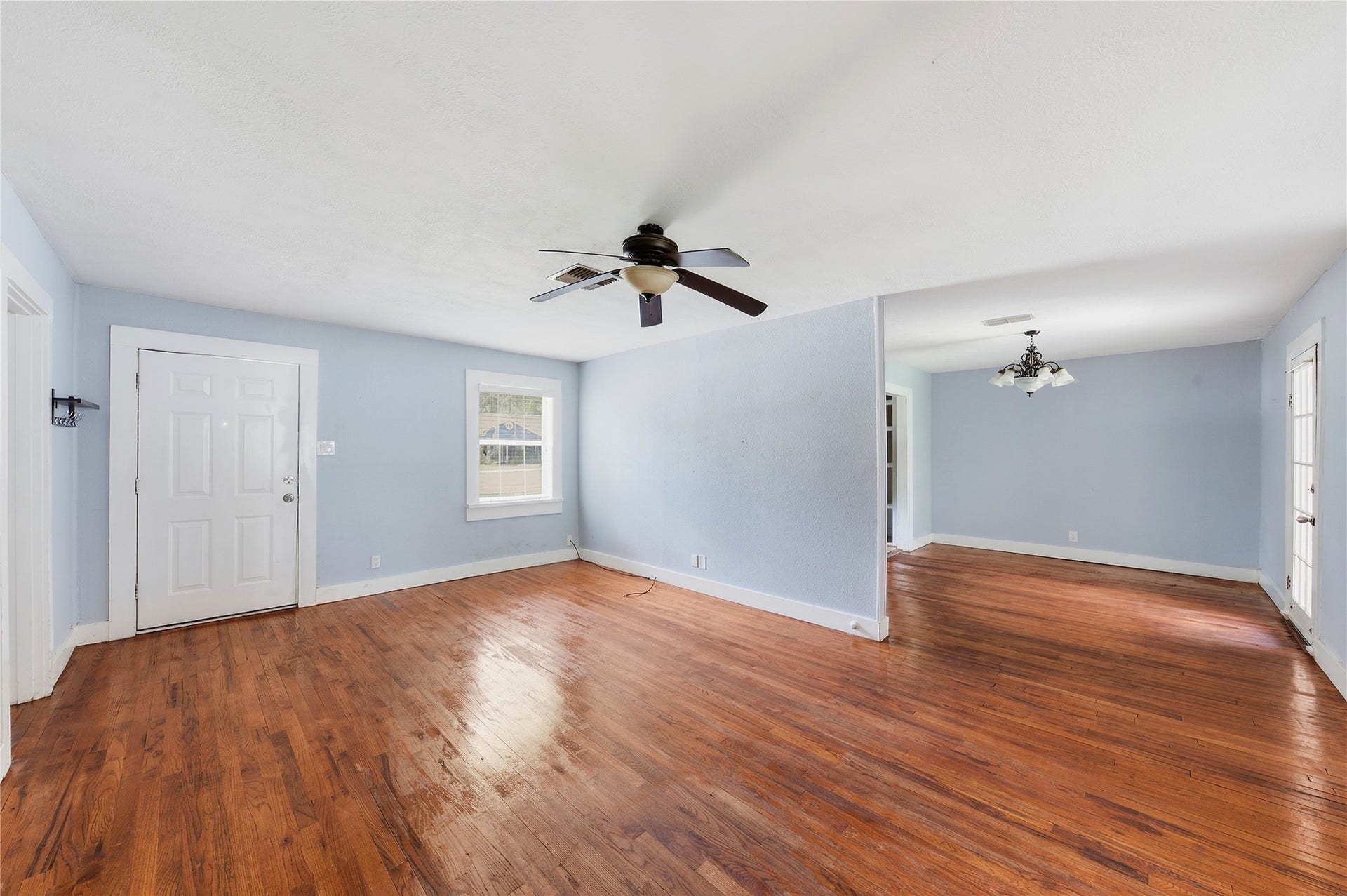 1215 Winston Drive, Richmond, TX 77469 1215 Winston Drive, Richmond, TX 77469