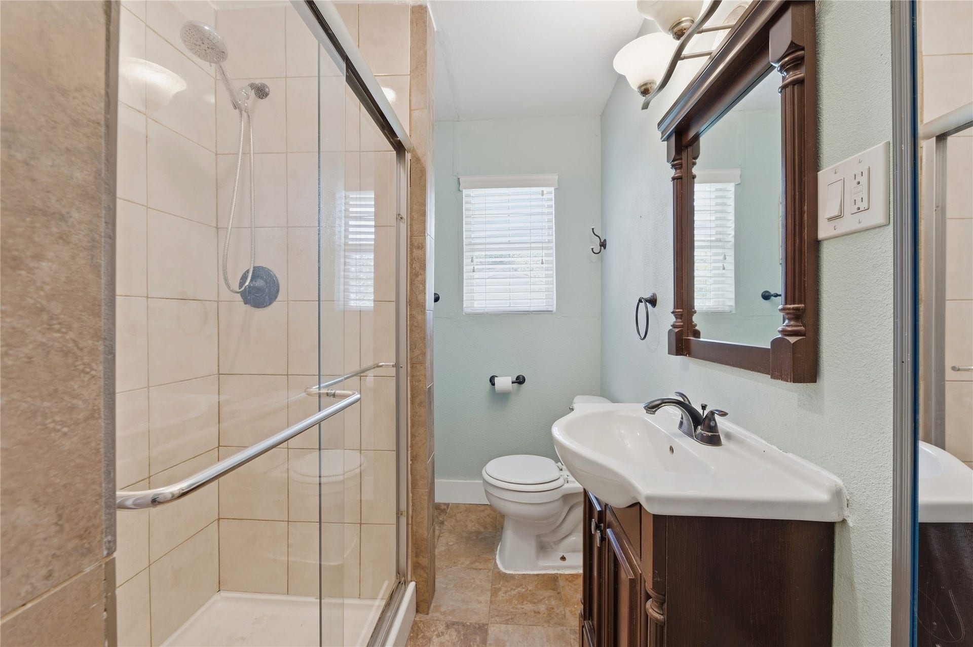 1215 Winston Drive, Richmond, TX 77469 1215 Winston Drive, Richmond, TX 77469