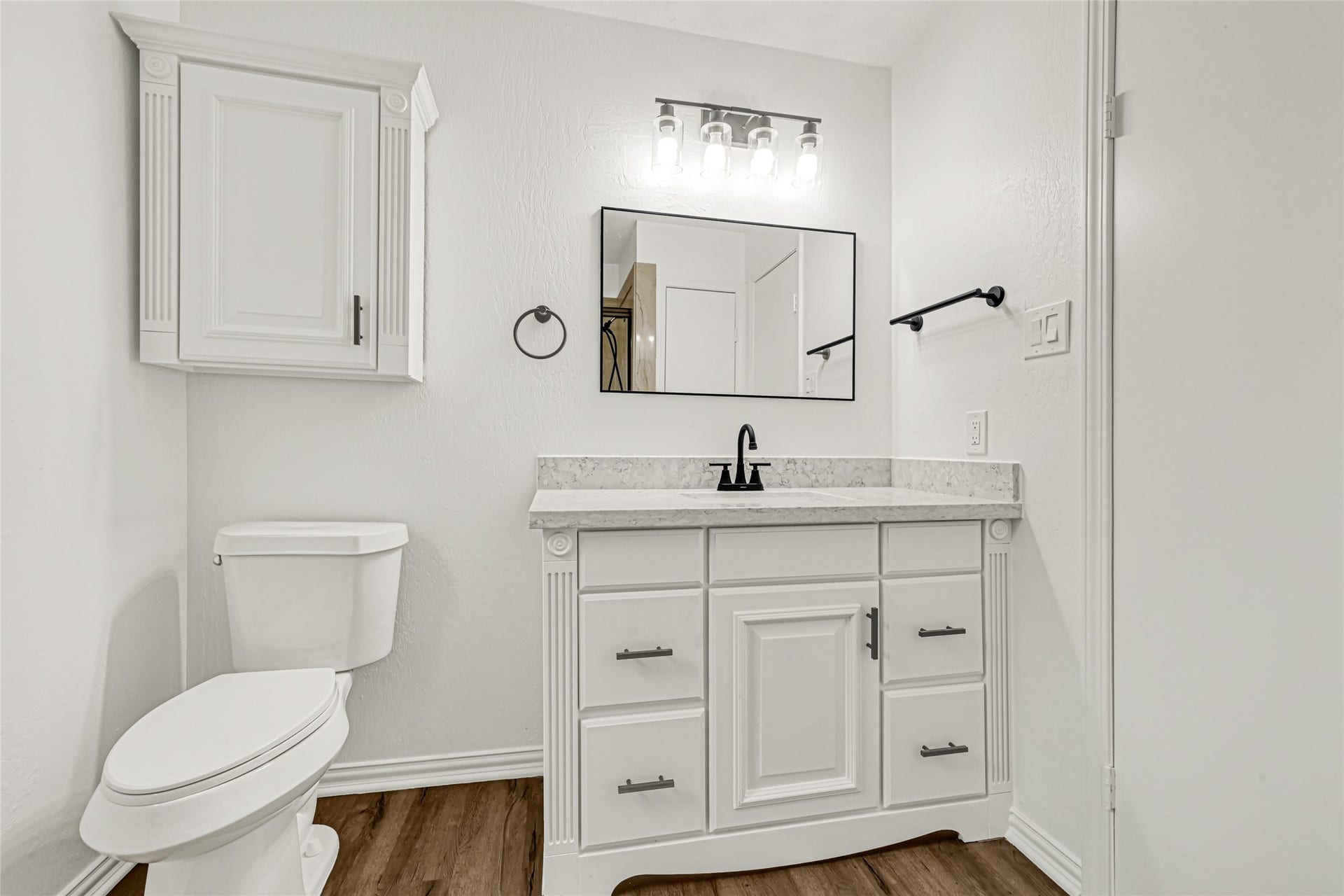 Primary bedroom restroom