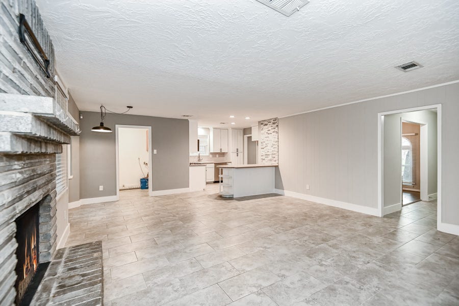 Property photo for 7923 Dawnridge Drive, Houston, TX