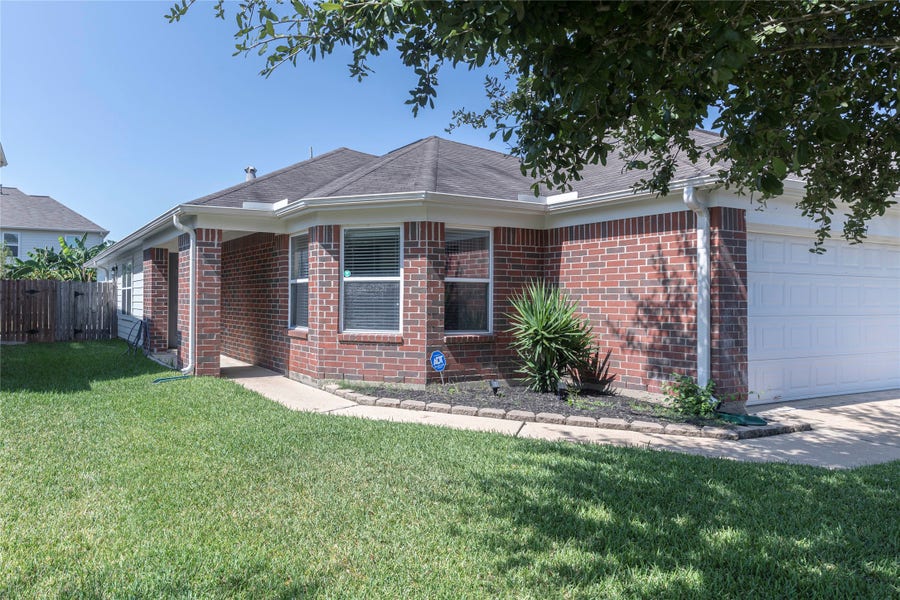 Property photo for 5027 Lamppost Hill Court, Katy, TX