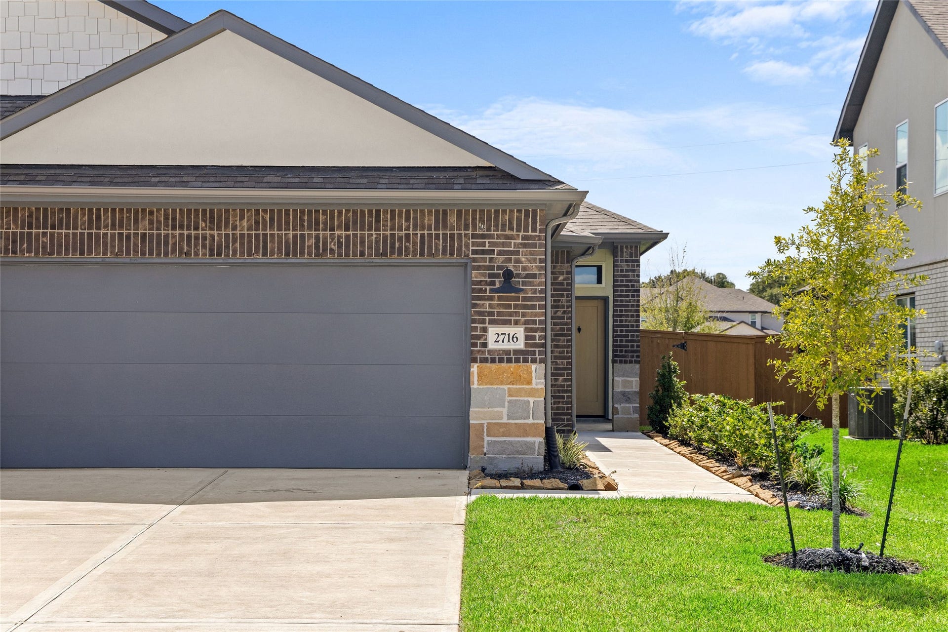 2711 Solbrook Lane, Katy, TX 77493 2711 Solbrook Lane, Katy, TX 77493