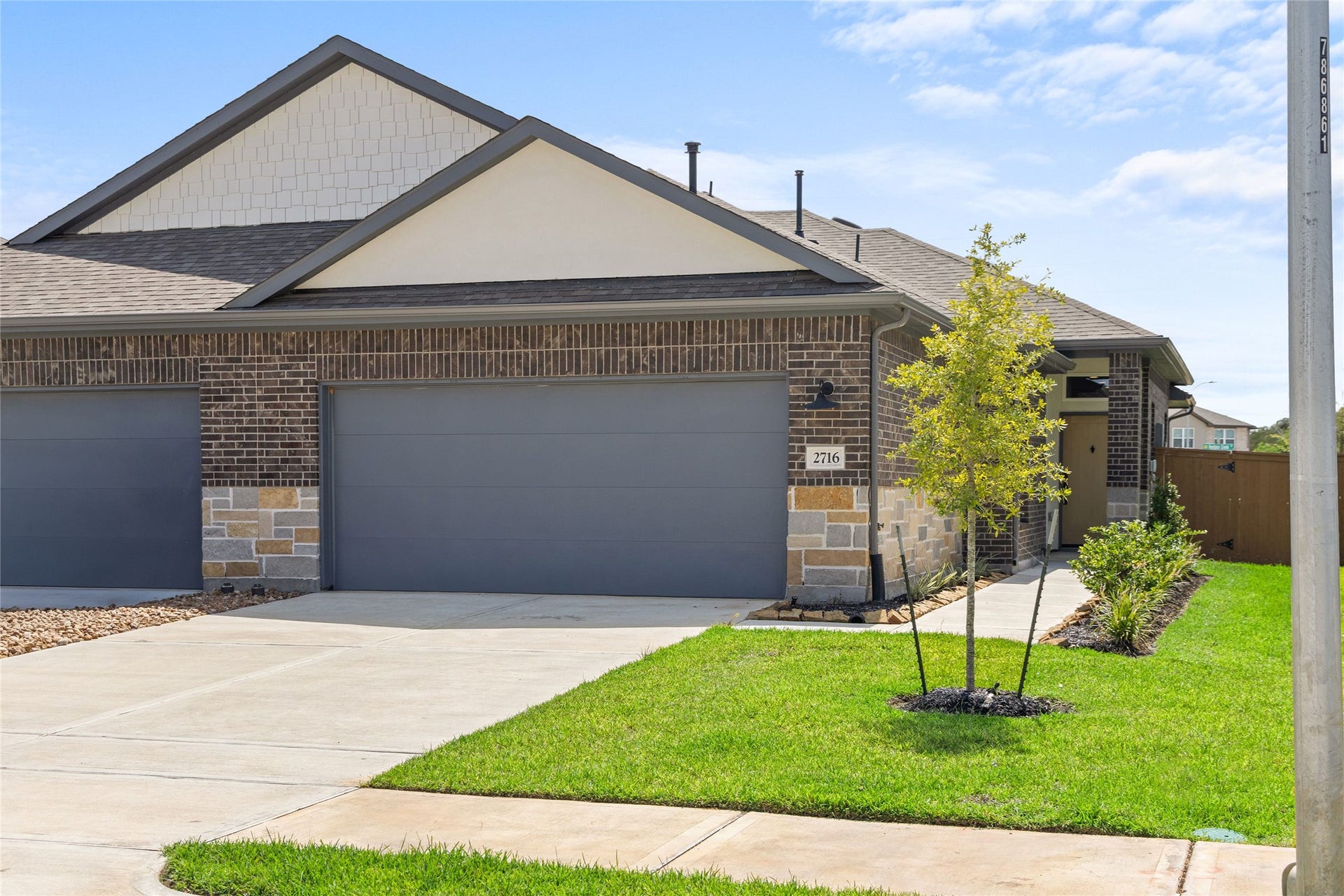 2711 Solbrook Lane, Katy, TX 77493 2711 Solbrook Lane, Katy, TX 77493