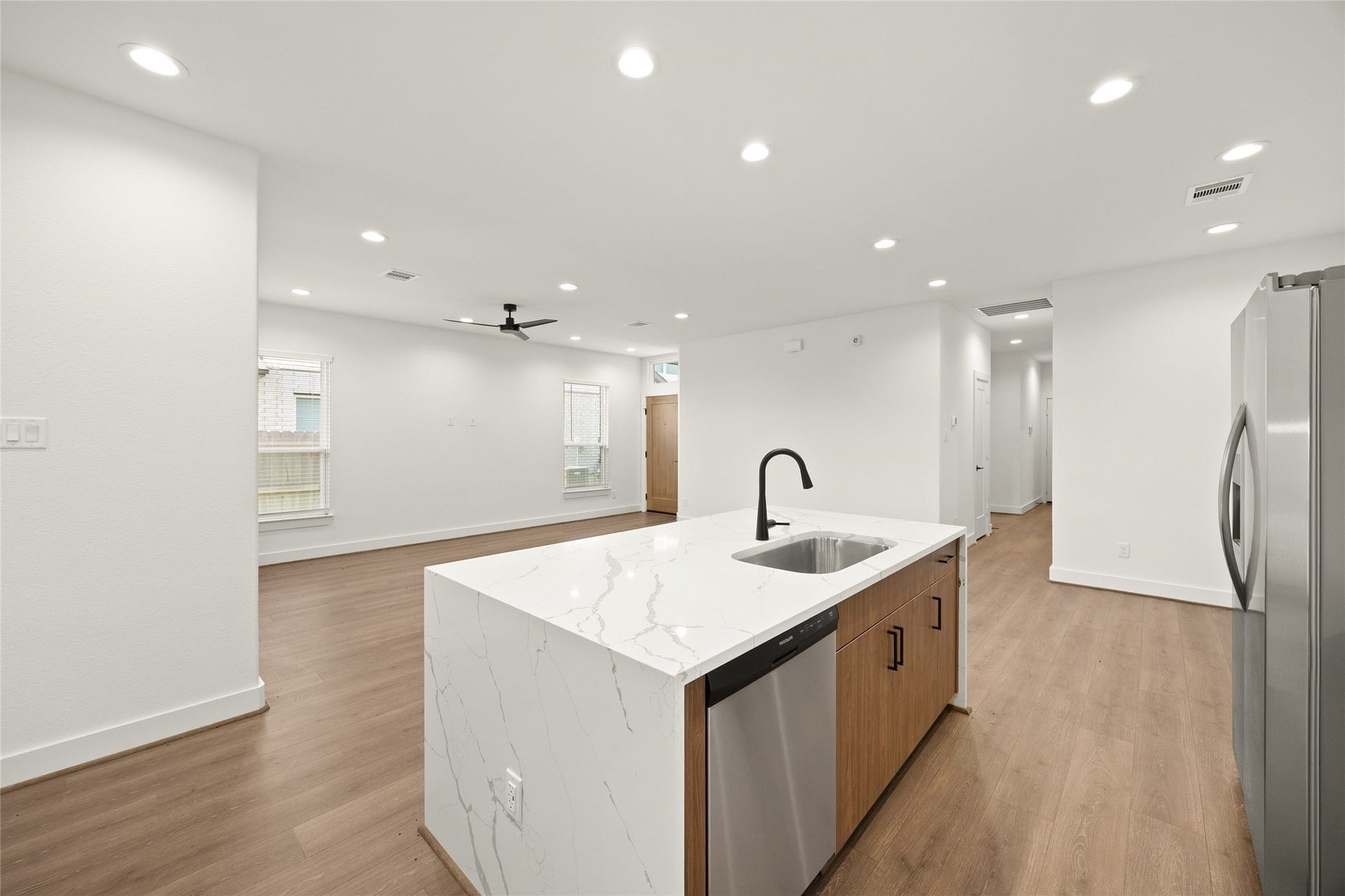 2711 Solbrook Lane, Katy, TX 77493 2711 Solbrook Lane, Katy, TX 77493