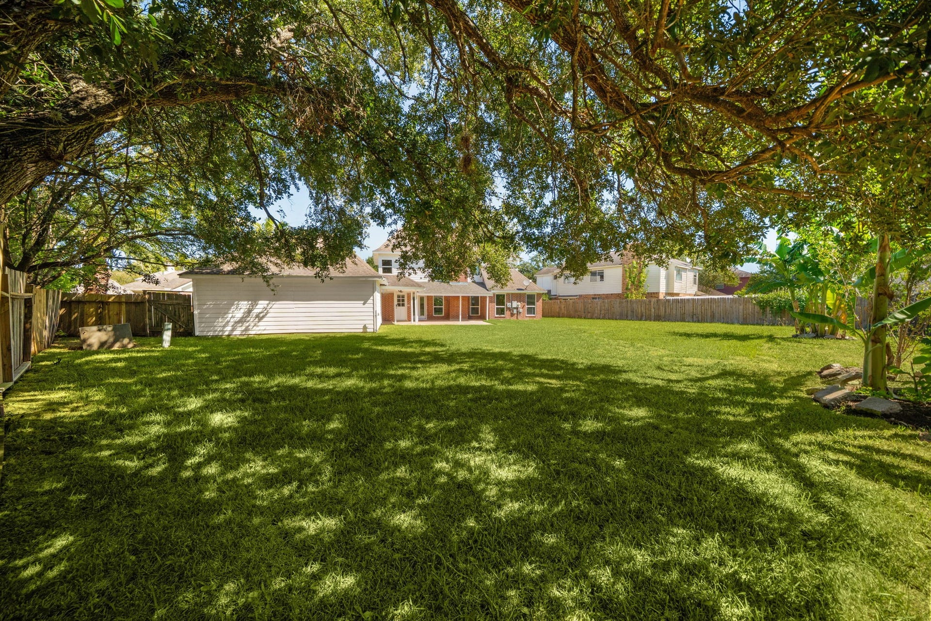 16439 Hidden Gate Court, Sugar Land, TX 77498 16439 Hidden Gate Court, Sugar Land, TX 77498