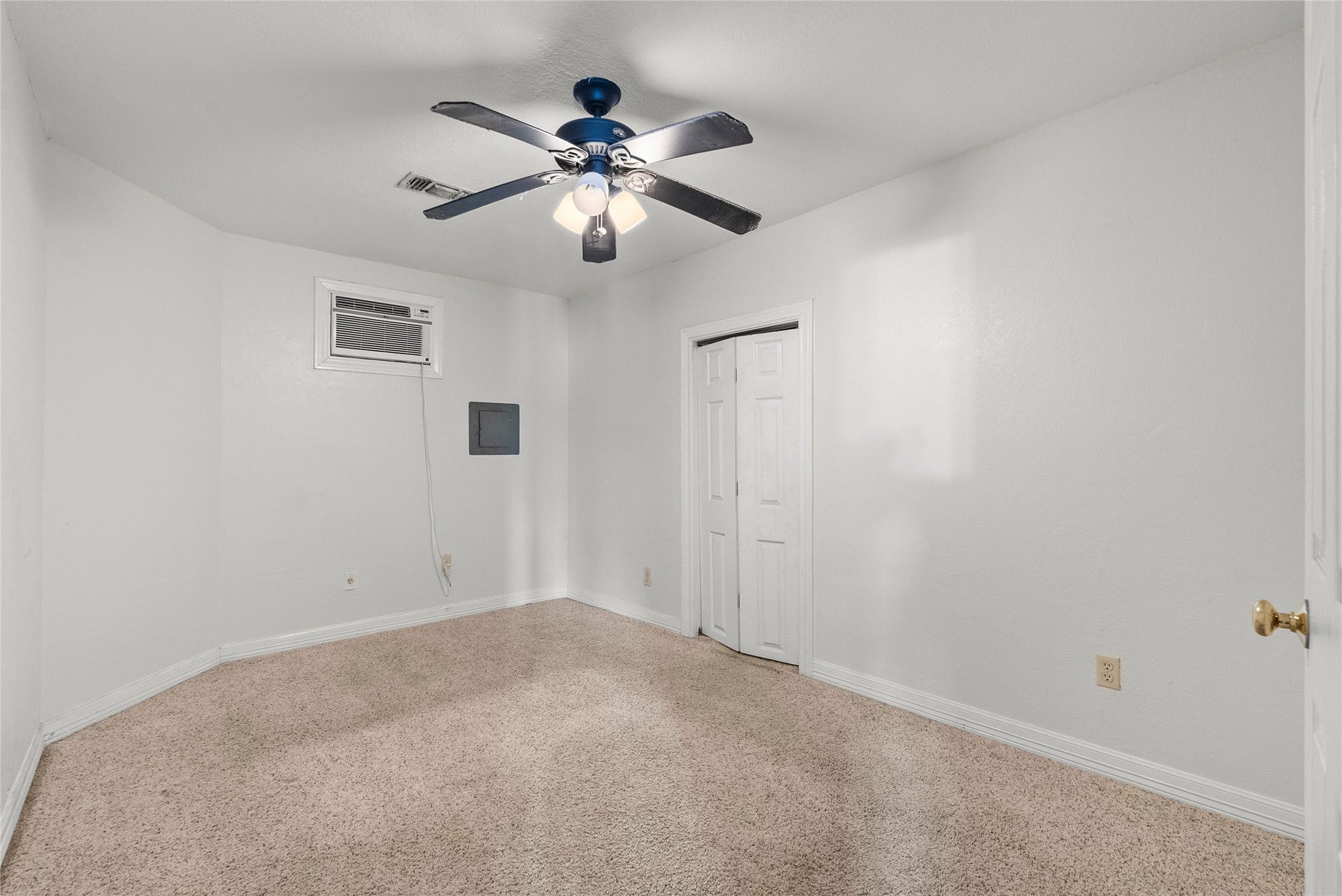 7108 E Hunter Drive, Hitchcock, TX 77563 7108 E Hunter Drive, Hitchcock, TX 77563