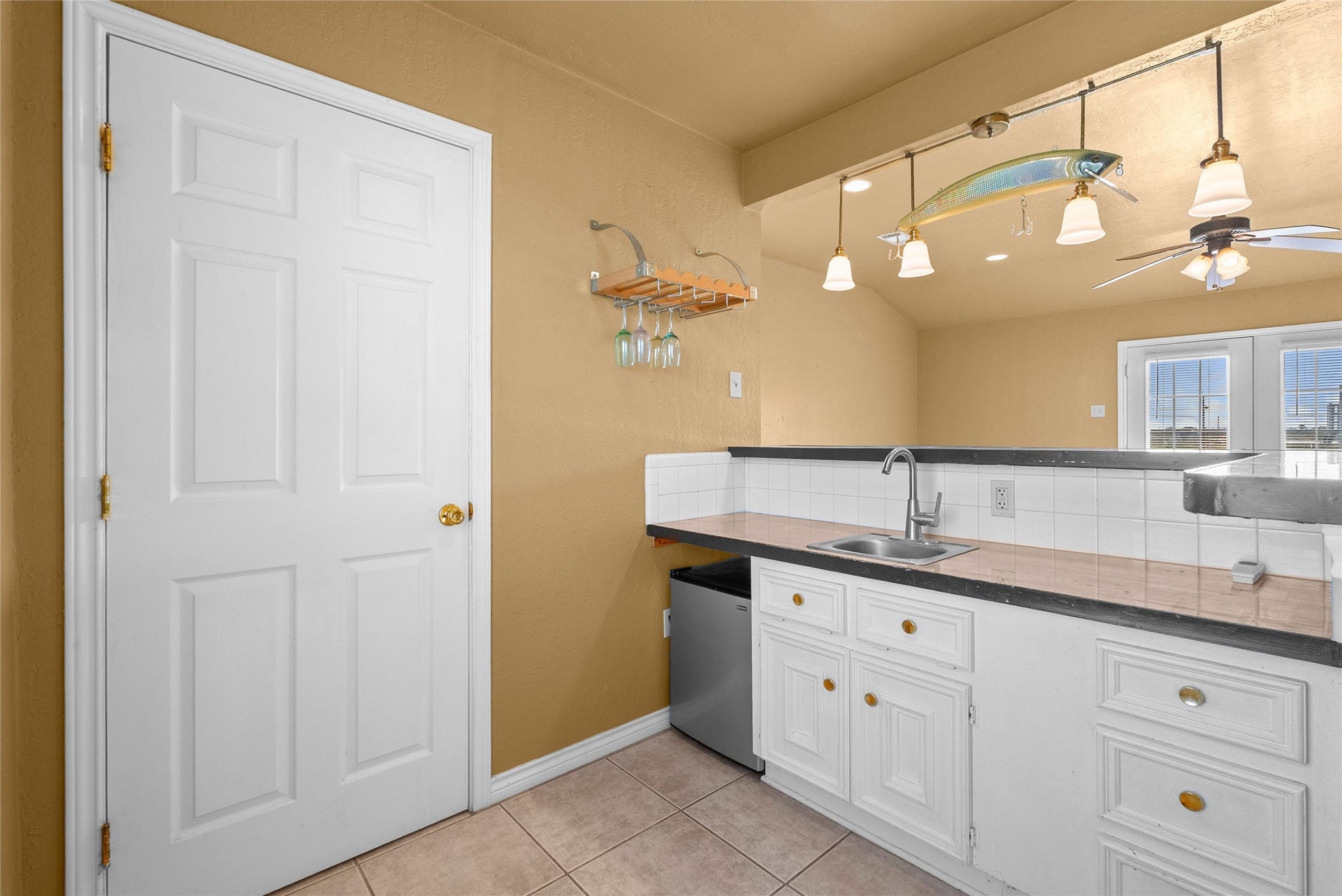 7108 E Hunter Drive, Hitchcock, TX 77563 7108 E Hunter Drive, Hitchcock, TX 77563