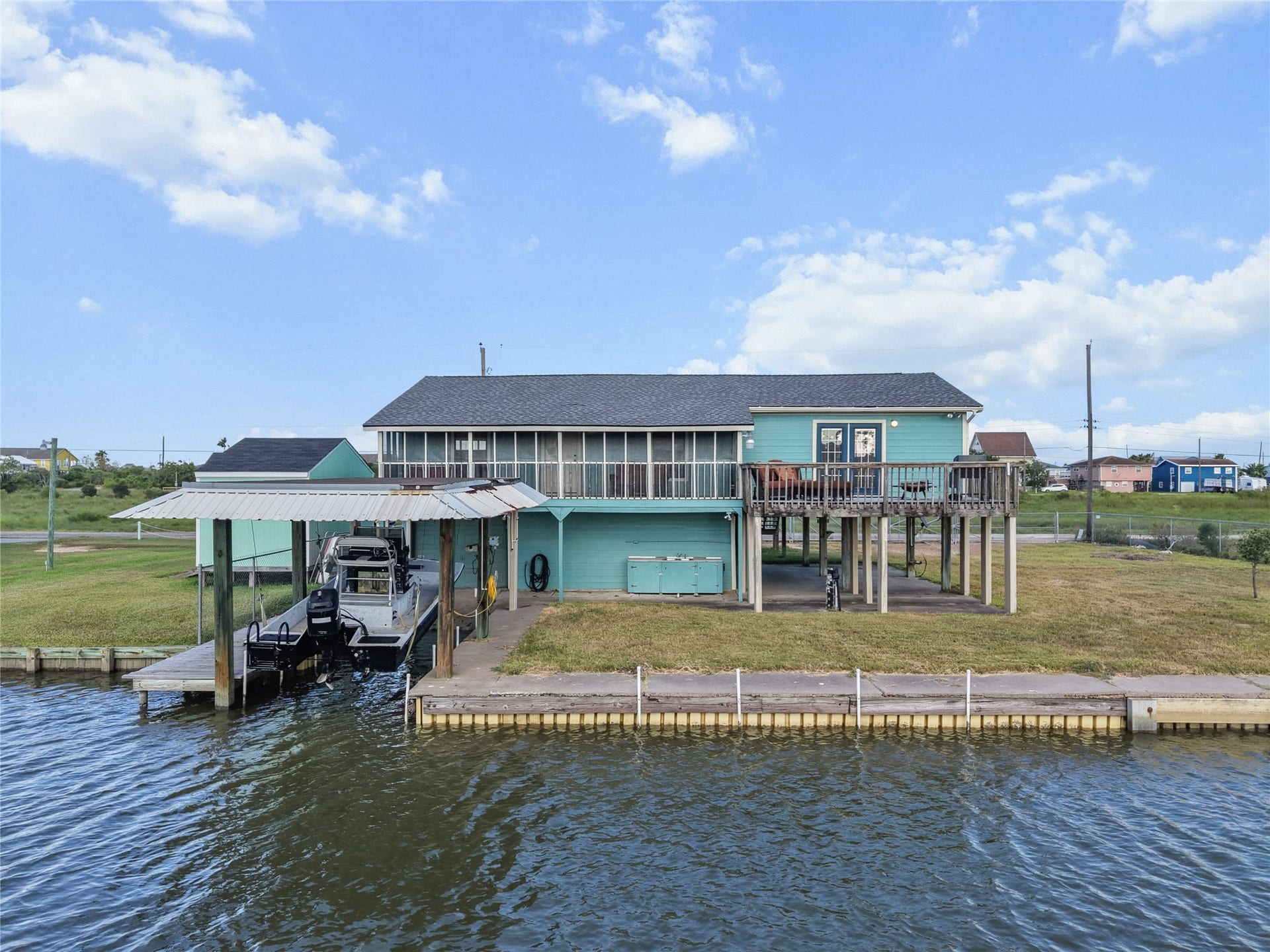 7108 E Hunter Drive, Hitchcock, TX 77563 7108 E Hunter Drive, Hitchcock, TX 77563