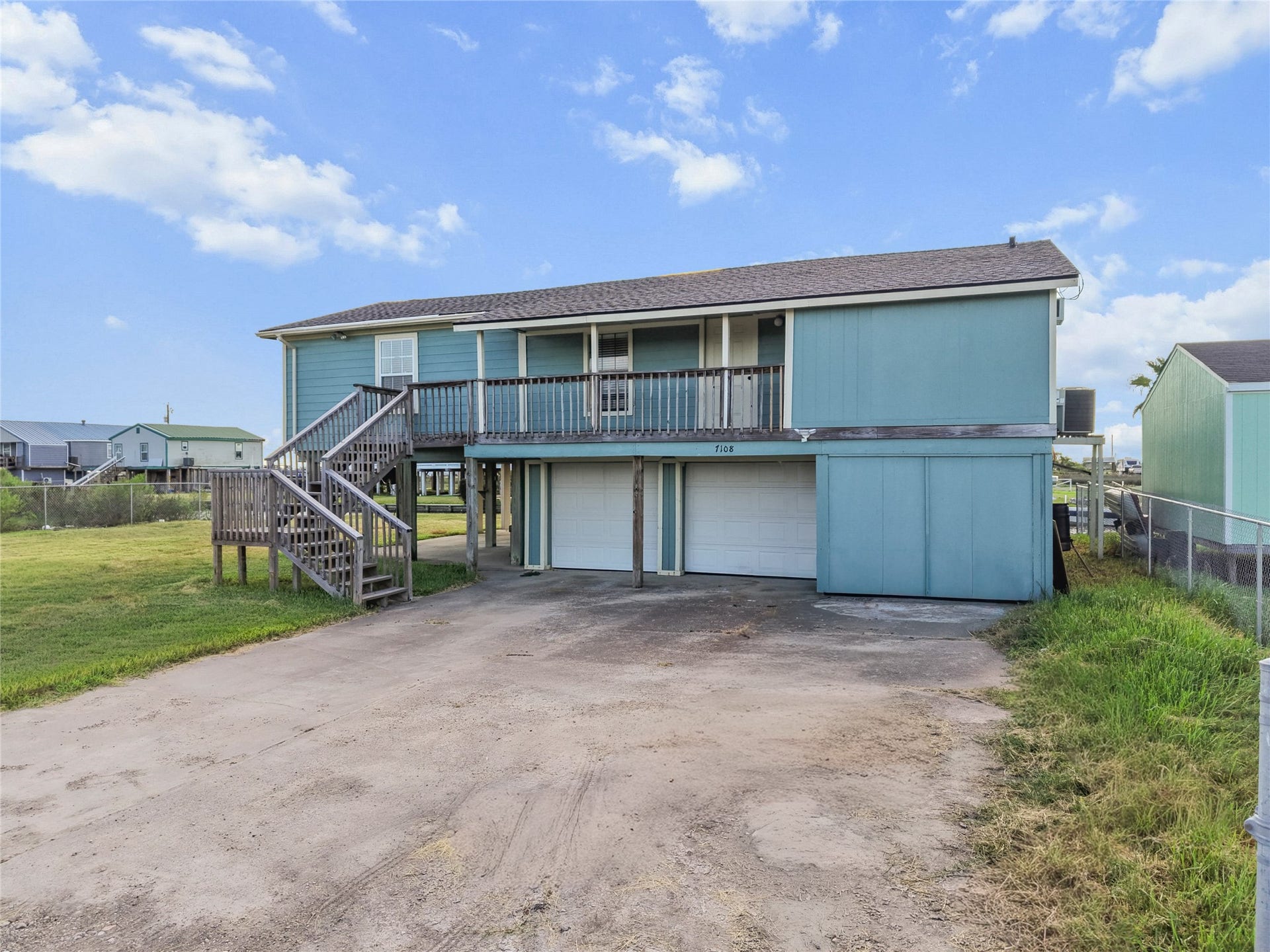 7108 E Hunter Drive, Hitchcock, TX 77563 7108 E Hunter Drive, Hitchcock, TX 77563