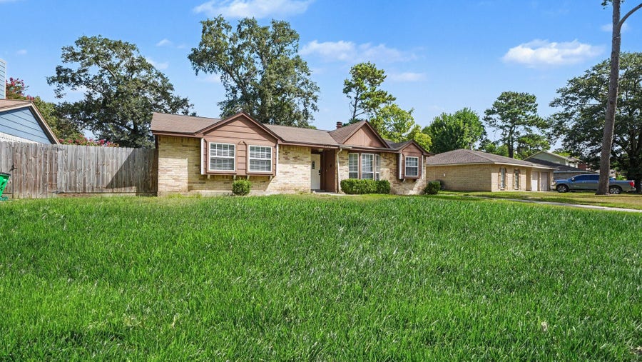 Property photo for 4423 Rosegate Drive, Spring, TX
