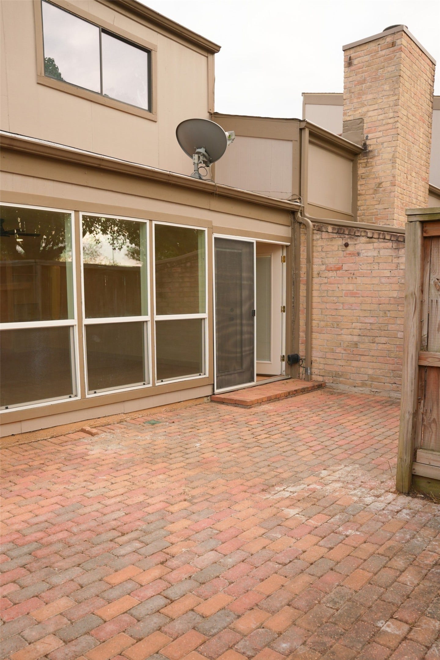 880 Tully Road, #26, Houston, TX 77079 880 Tully Road, #26, Houston, TX 77079