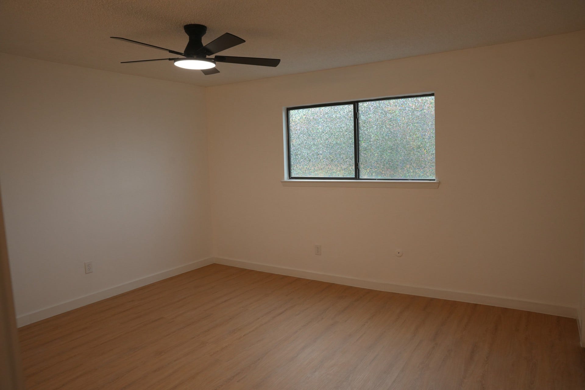 880 Tully Road, #26, Houston, TX 77079 880 Tully Road, #26, Houston, TX 77079