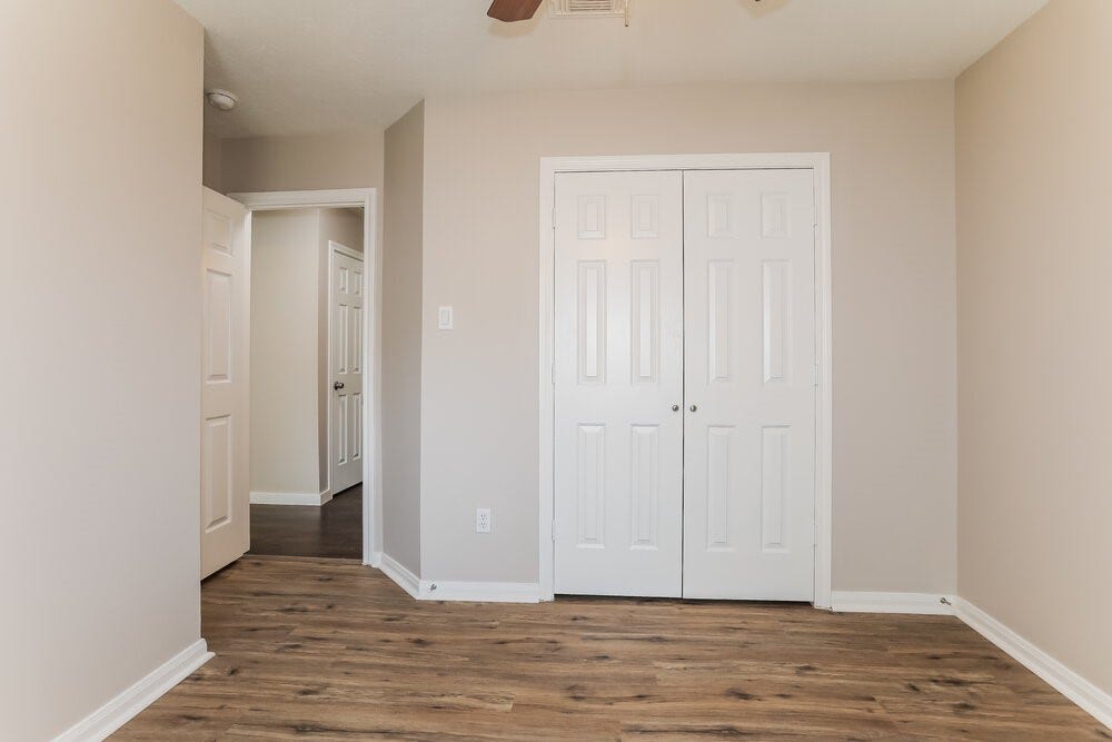 311 Lake View Drive, Montgomery, TX 77356 311 Lake View Drive, Montgomery, TX 77356