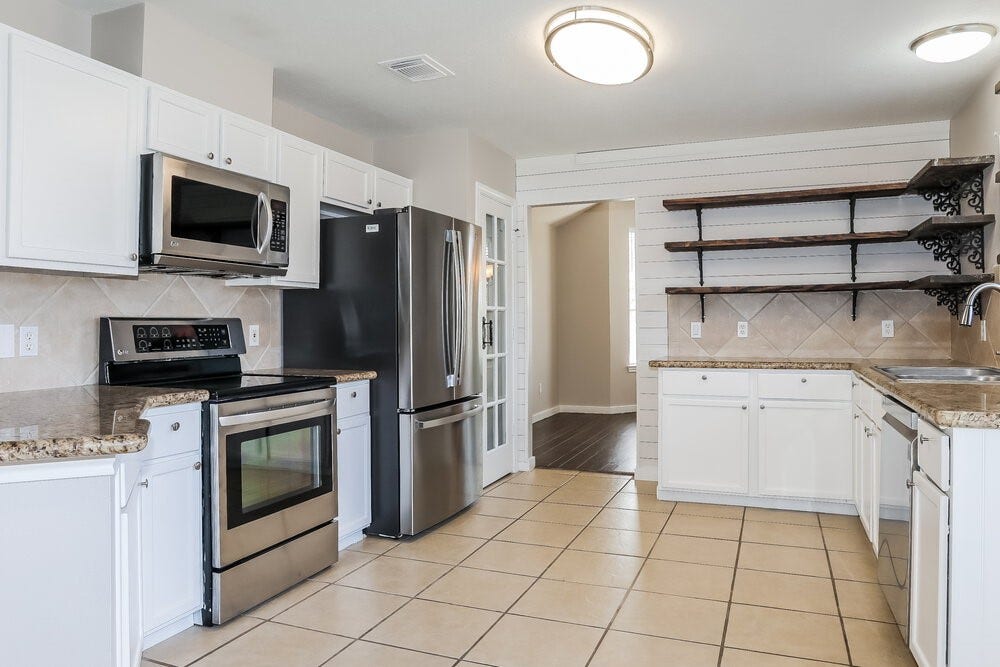 311 Lake View Drive, Montgomery, TX 77356 311 Lake View Drive, Montgomery, TX 77356