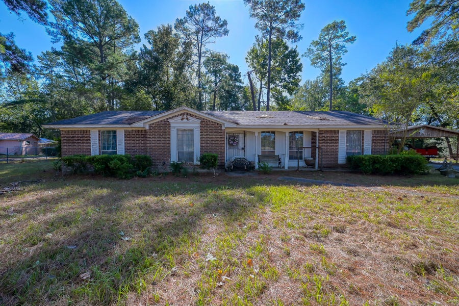 Property photo for 2104 Spring Creek Drive, Spring, TX