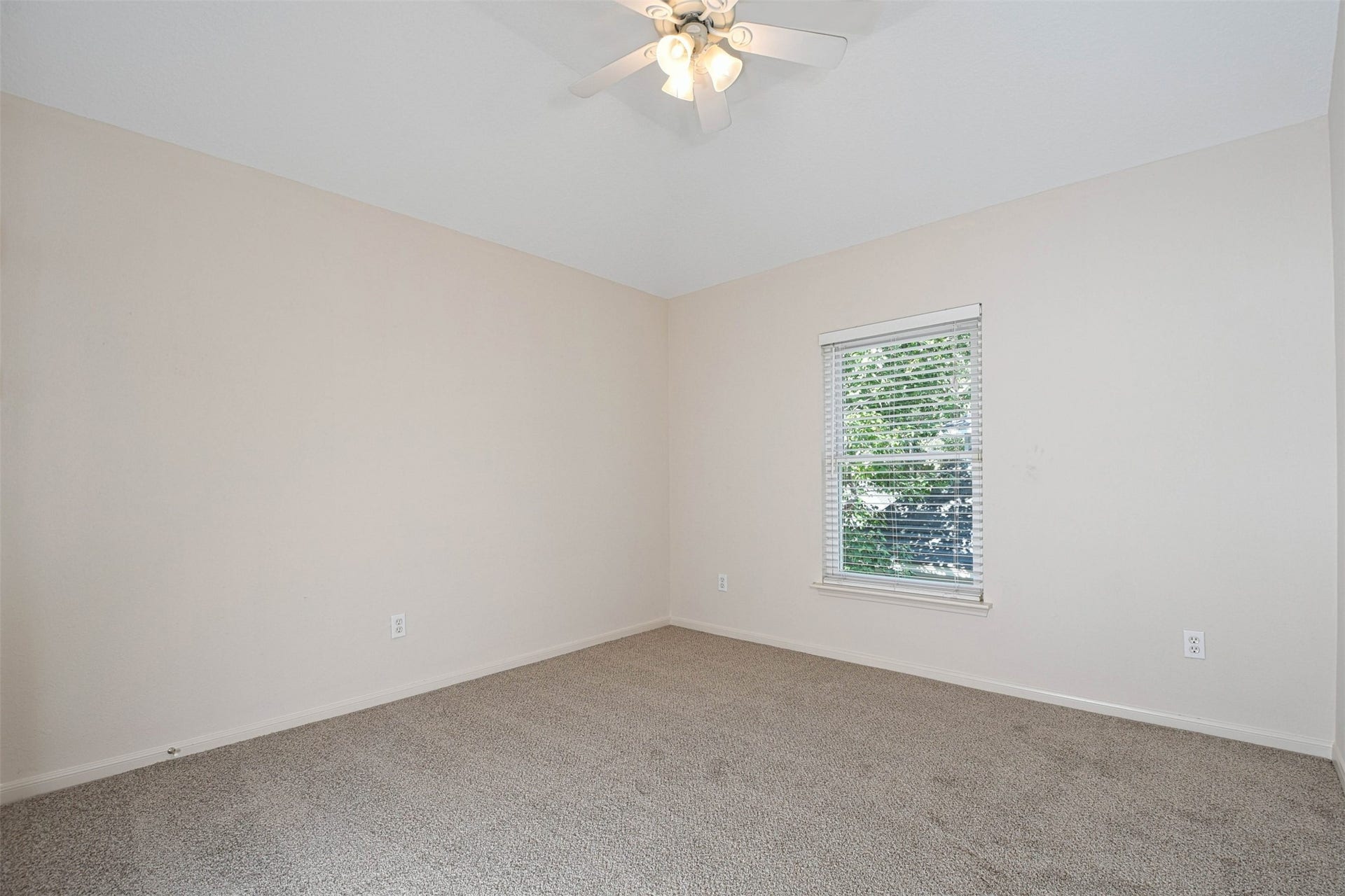 65 W Night Heron Place, The Woodlands, TX 77382 65 W Night Heron Place, The Woodlands, TX 77382
