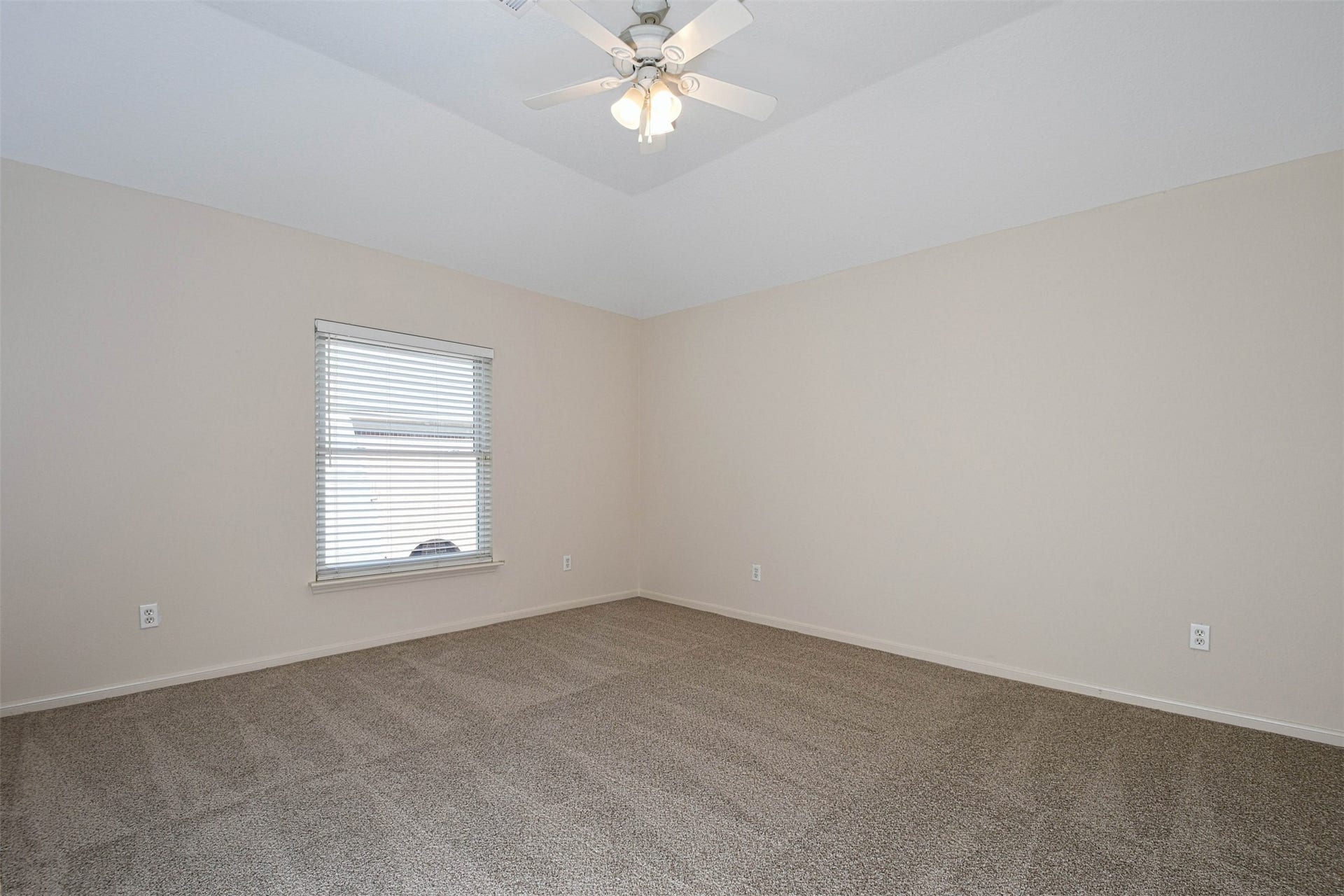 65 W Night Heron Place, The Woodlands, TX 77382 65 W Night Heron Place, The Woodlands, TX 77382