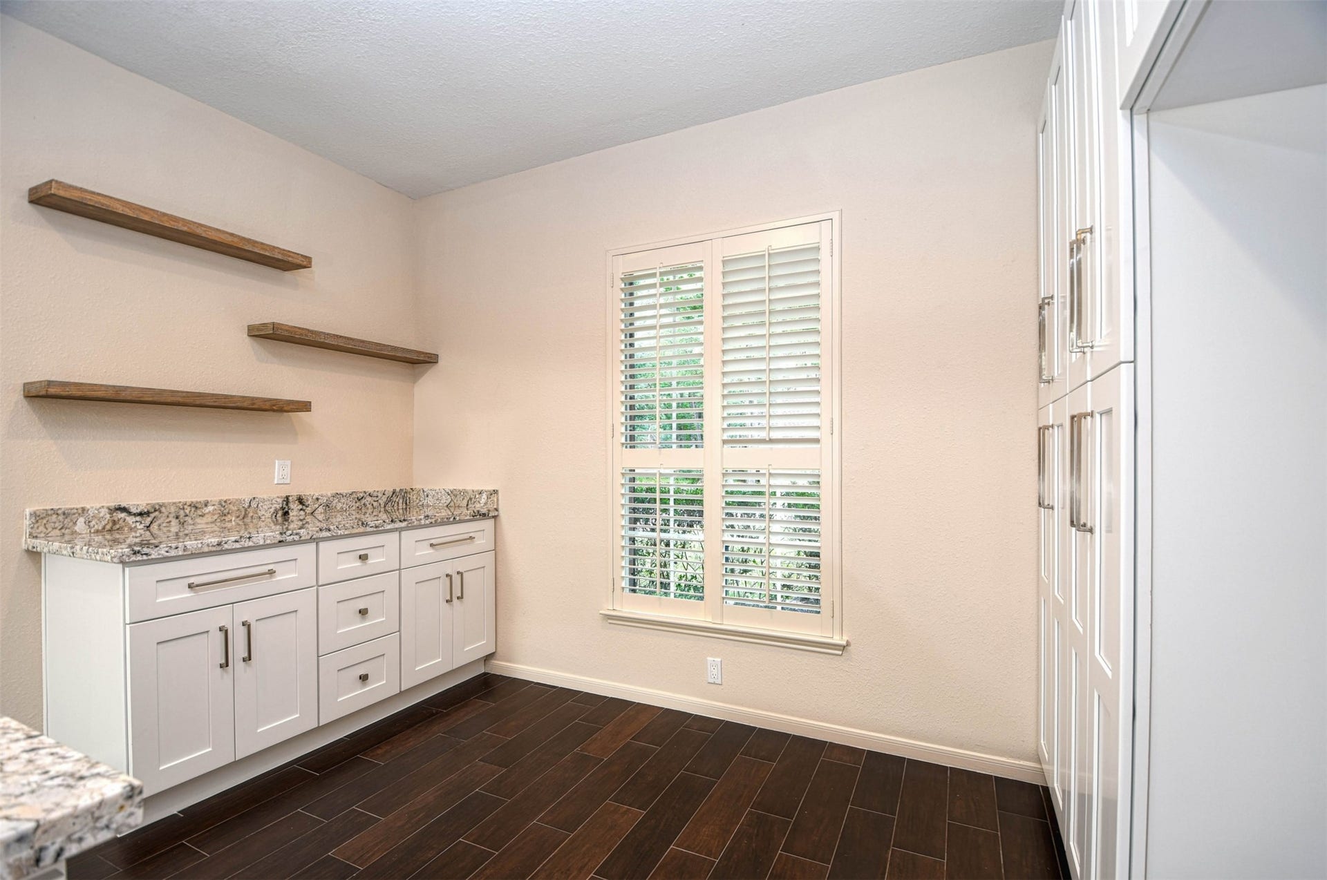 65 W Night Heron Place, The Woodlands, TX 77382 65 W Night Heron Place, The Woodlands, TX 77382