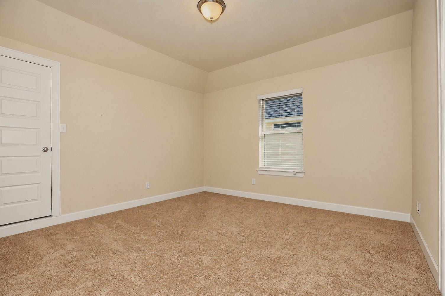218 Bentwater Lane, Clute, TX 77531 3rd Bedroom
