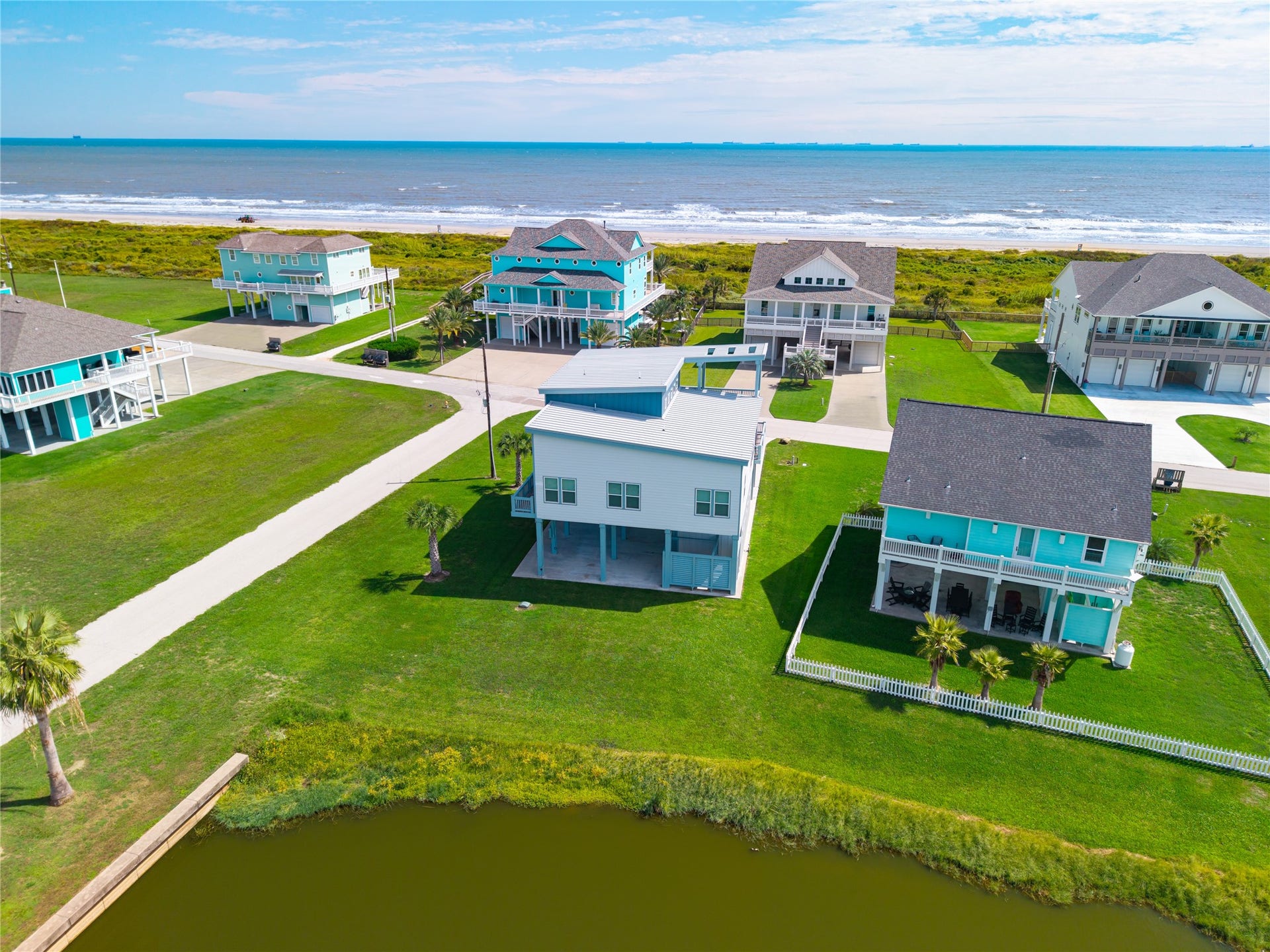 3841 Biscayne Beach Road, Crystal Beach, TX 77650 3841 Biscayne Beach Road, Crystal Beach, TX 77650