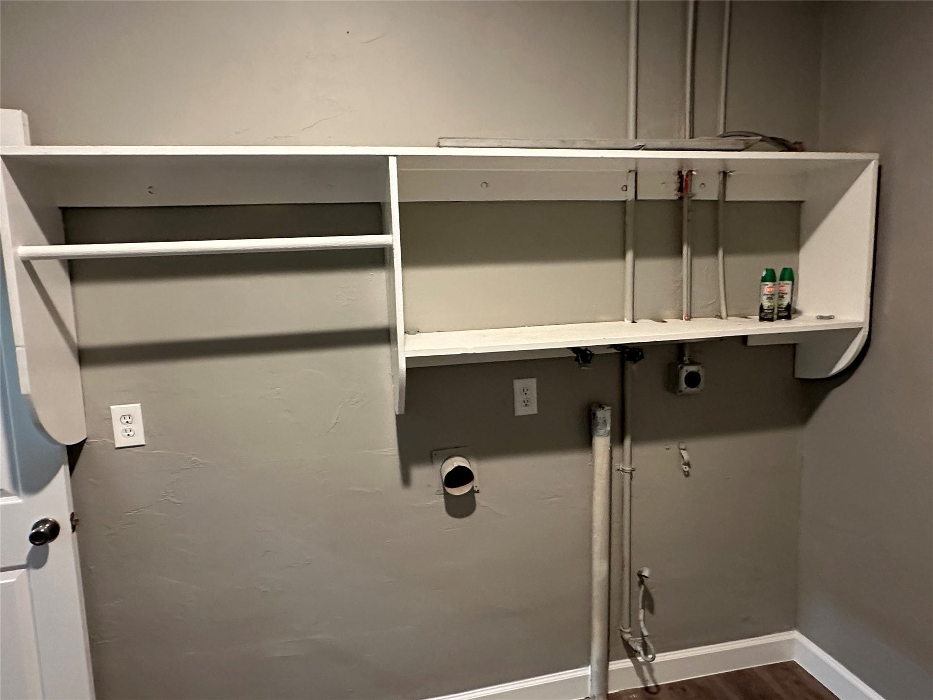 40344 Harpers Church Road, Hempstead, TX 77445 Interior Washer & dryer connections