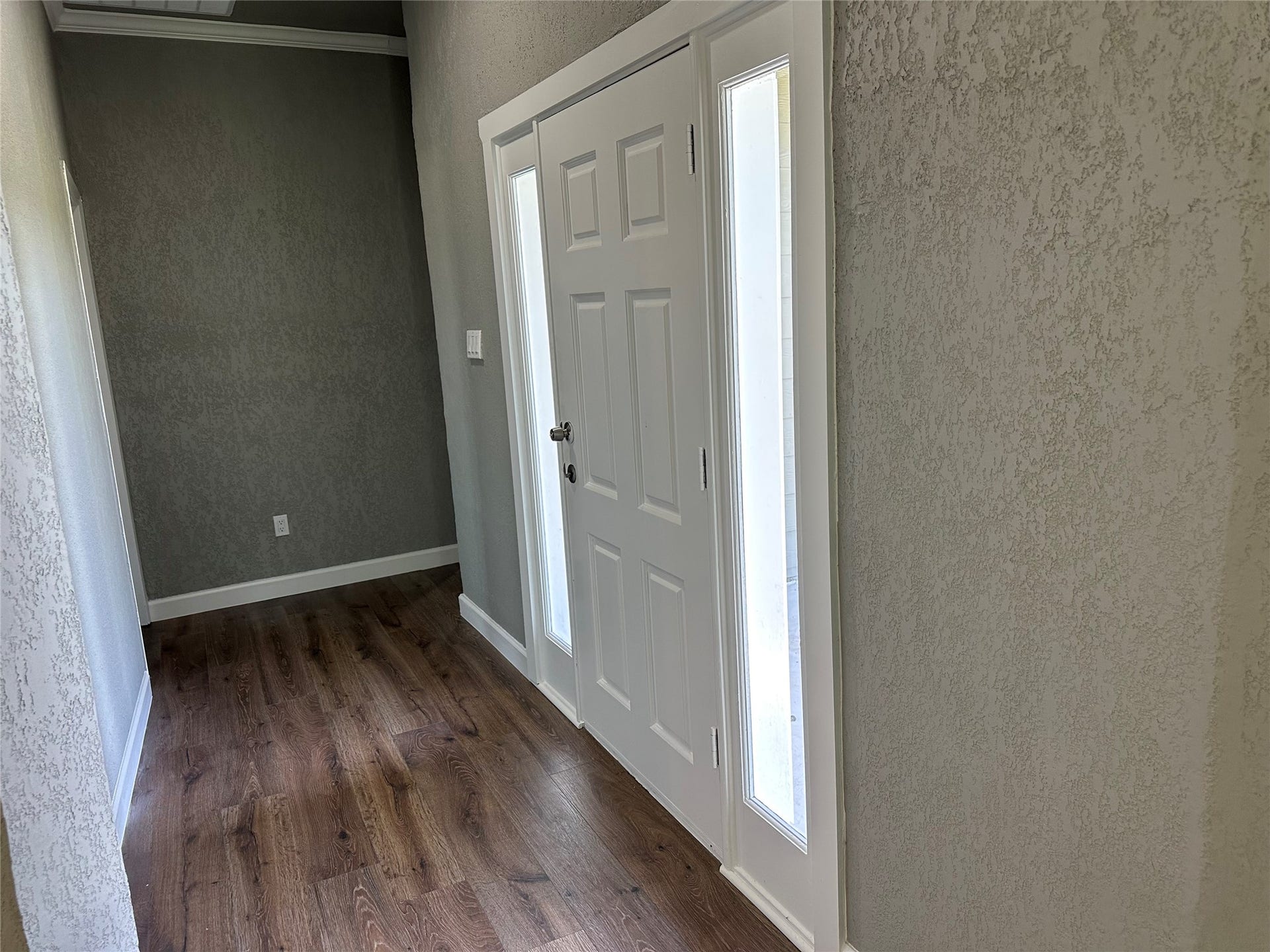 40344 Harpers Church Road, Hempstead, TX 77445 Home Entryway