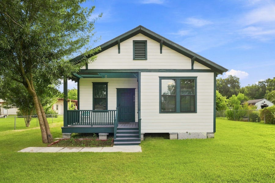 Property photo for 313 S Blackwell Street, La Porte, TX