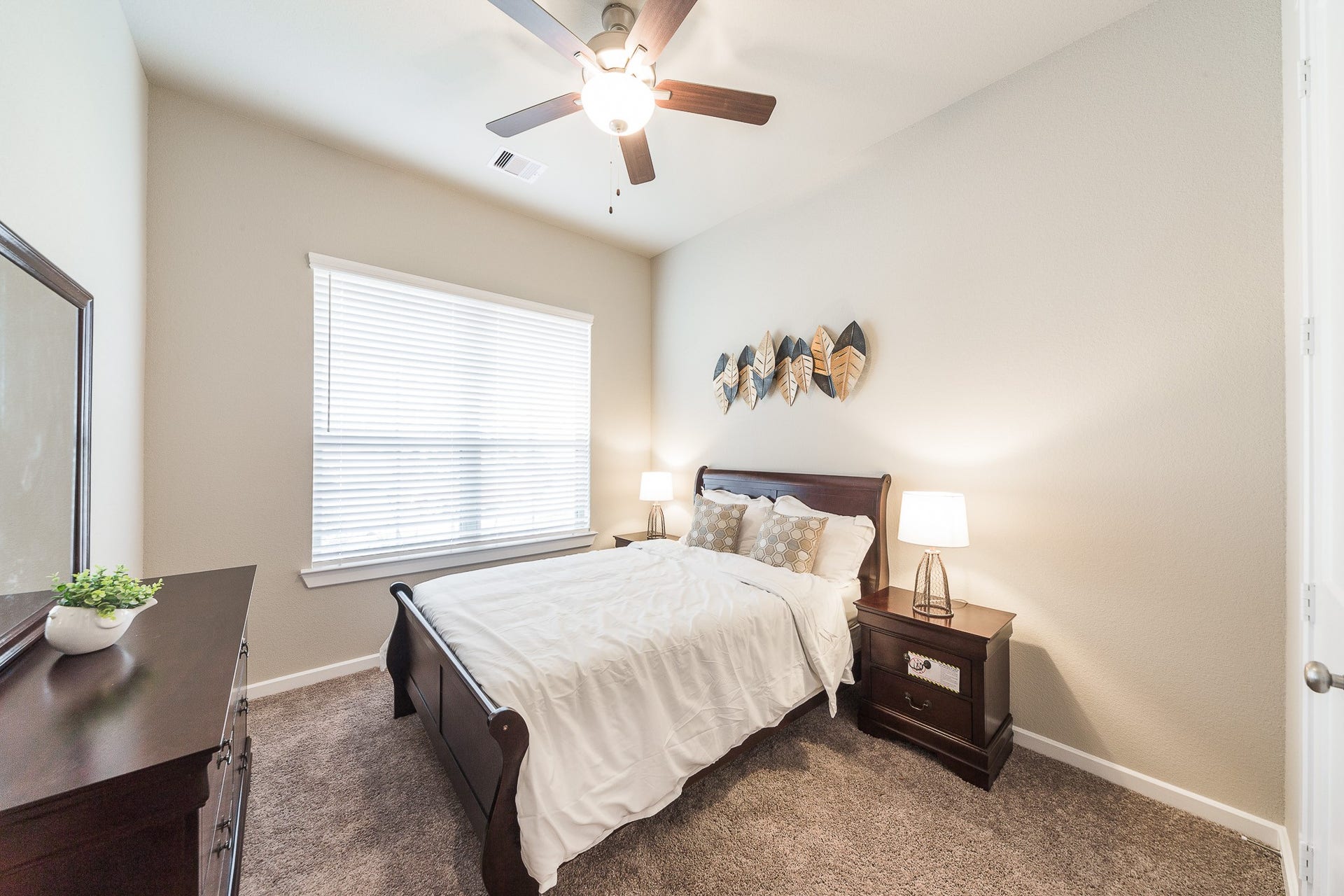 8718 Myrtle Bend Drive, Missouri City, TX 77459 Bedroom 2