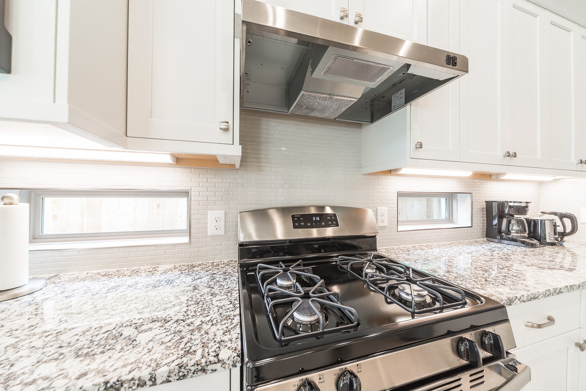 8718 Myrtle Bend Drive, Missouri City, TX 77459 Gas Ranch Stove
