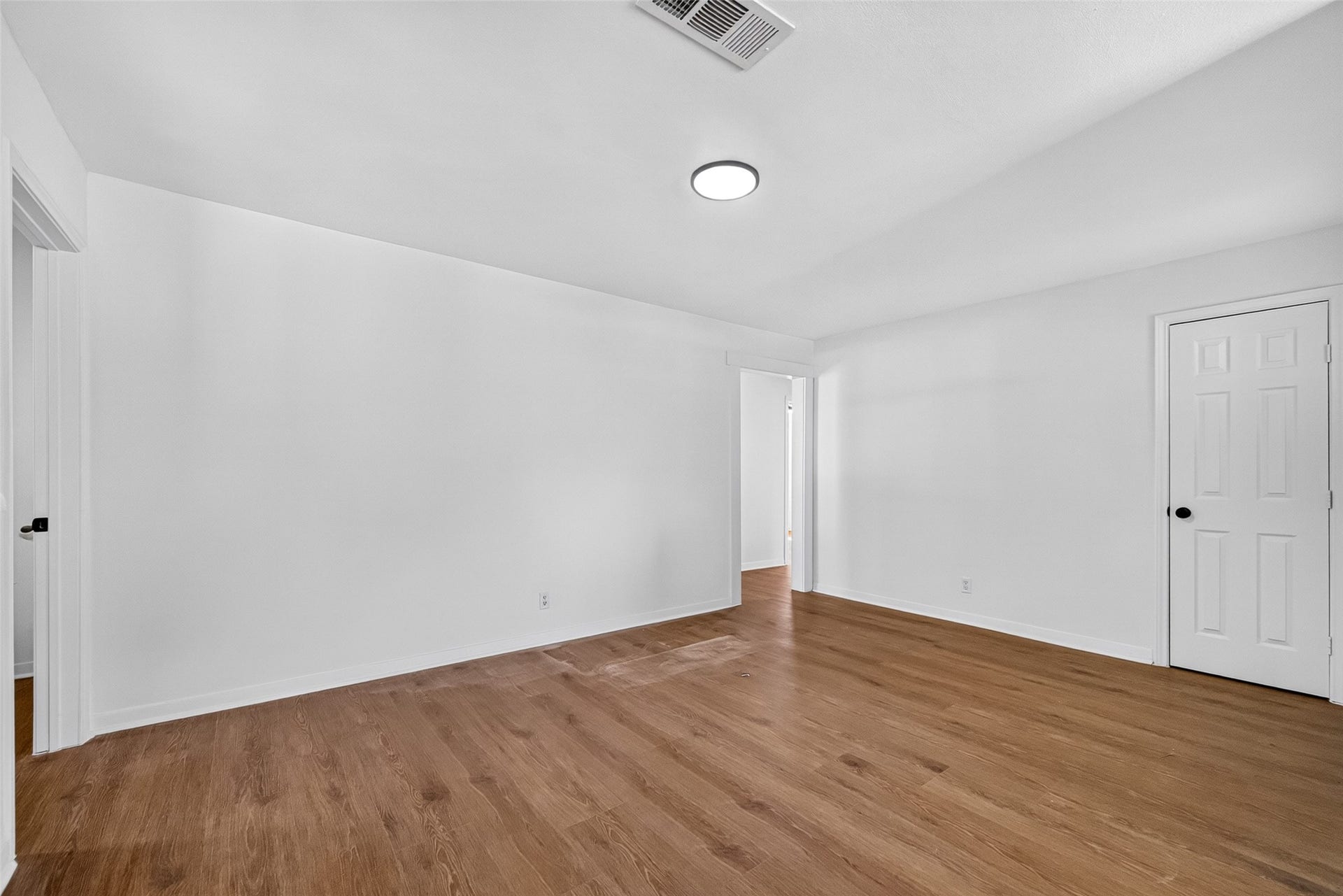 4637 Brinkley Street, Houston, TX 77051 This home features beautiful hard floors throughout, complemented by fresh interior paint and stylish, modern fixtures.