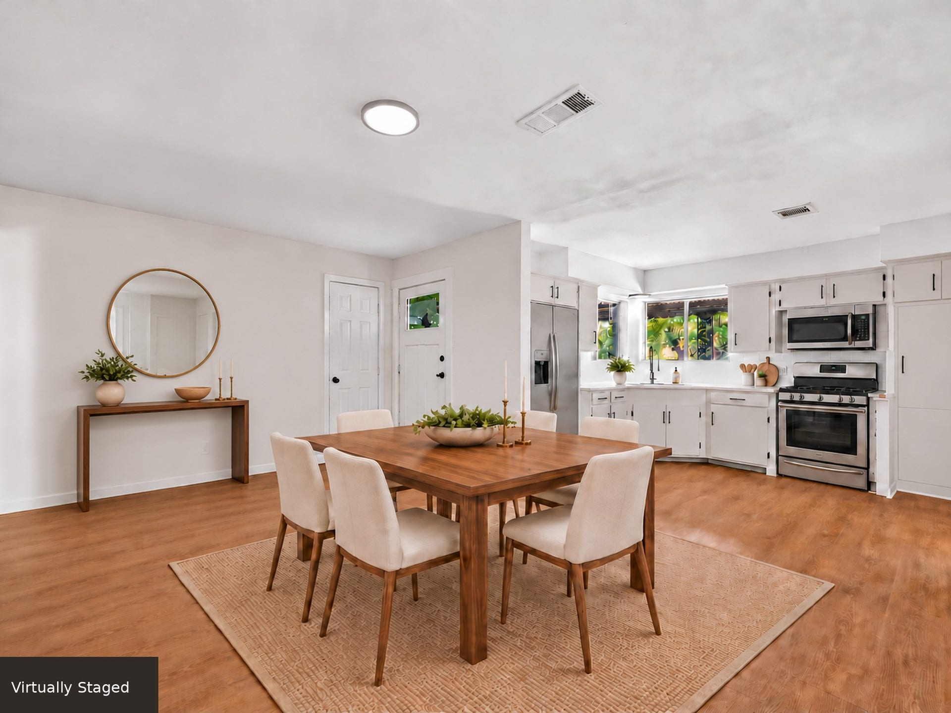 4637 Brinkley Street, Houston, TX 77051 Stainless appliances will be installed prior to inspection.