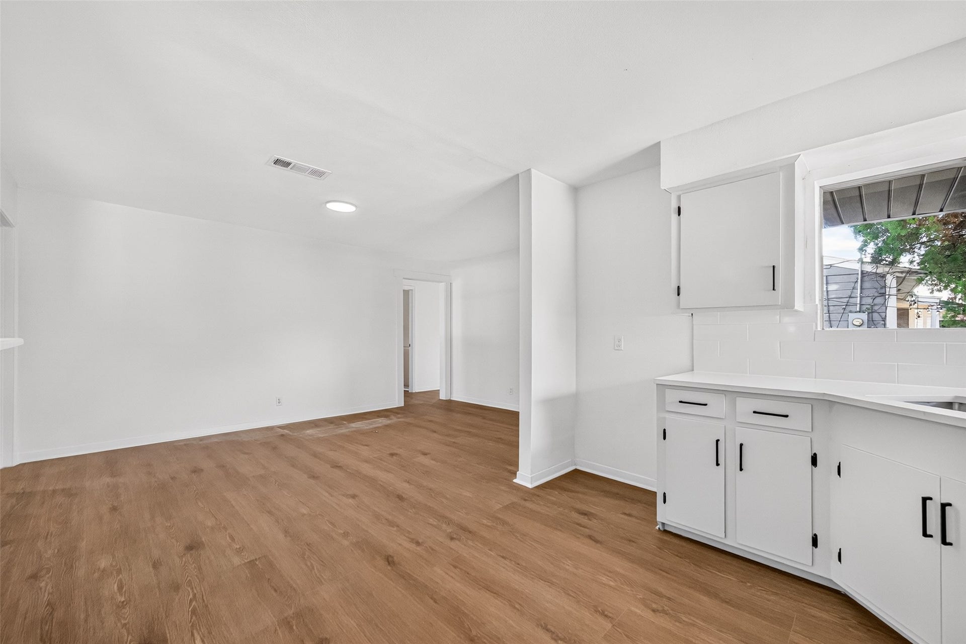 4637 Brinkley Street, Houston, TX 77051 4637 Brinkley Street, Houston, TX 77051