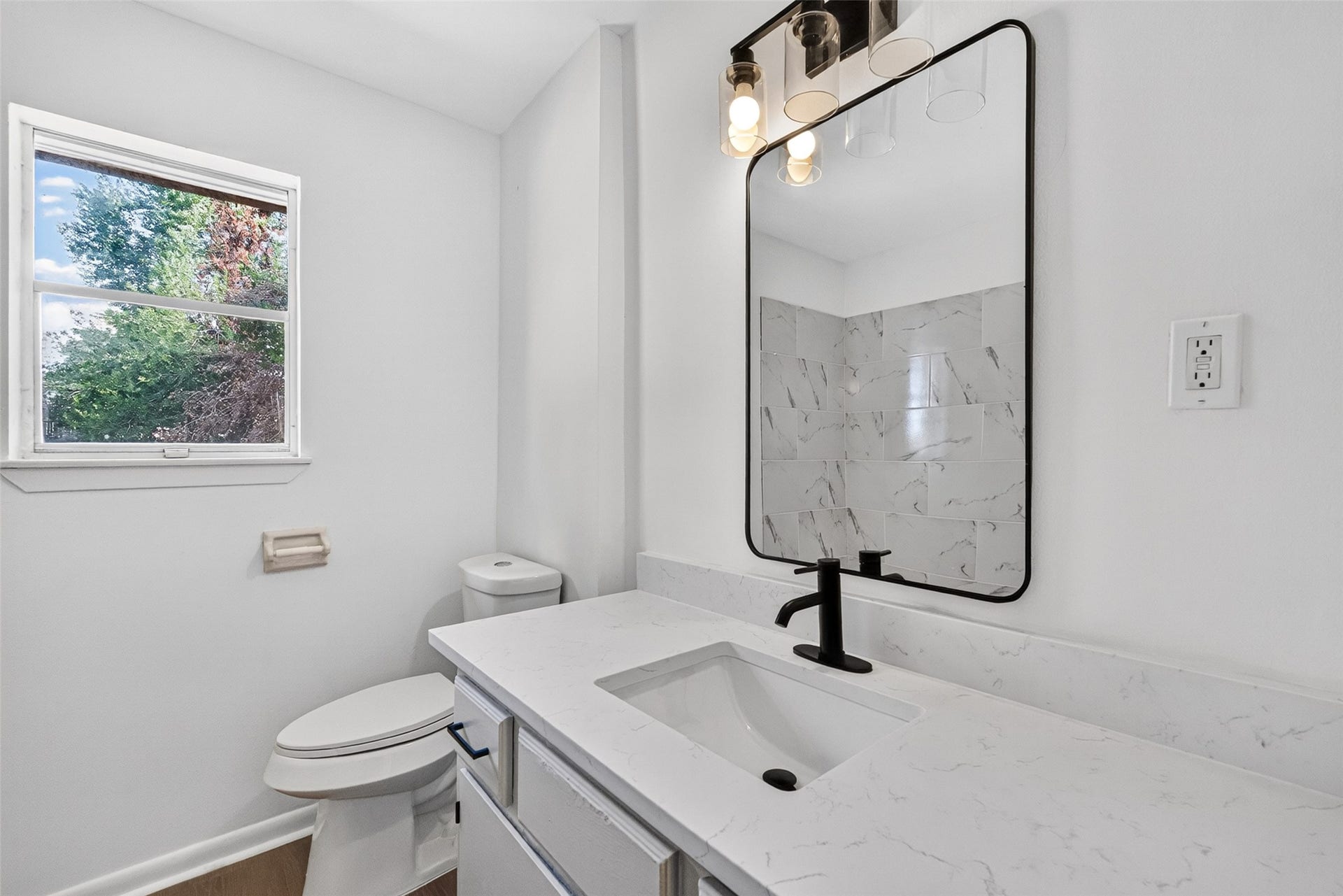 4637 Brinkley Street, Houston, TX 77051 4637 Brinkley Street, Houston, TX 77051