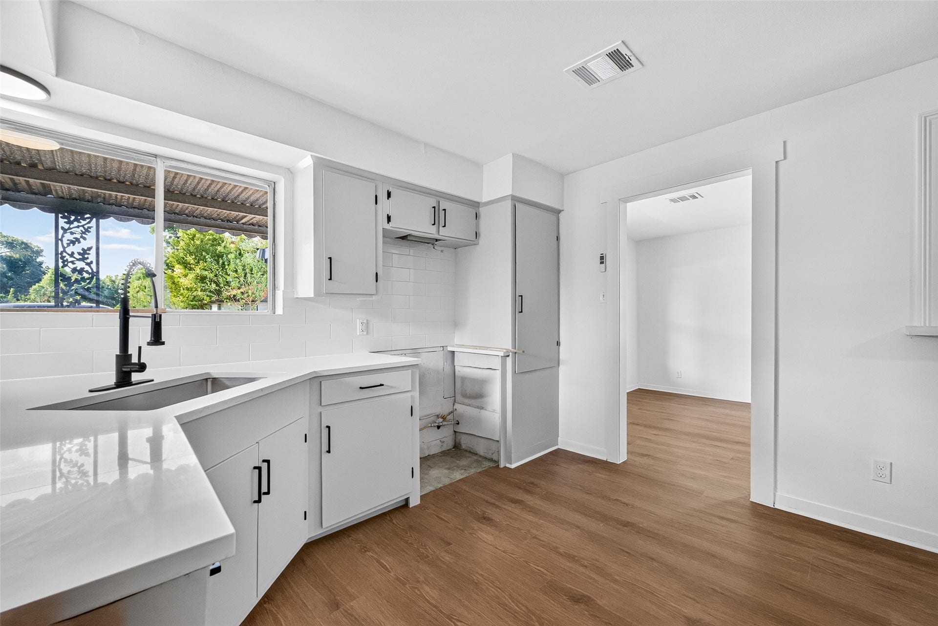 4637 Brinkley Street, Houston, TX 77051 4637 Brinkley Street, Houston, TX 77051